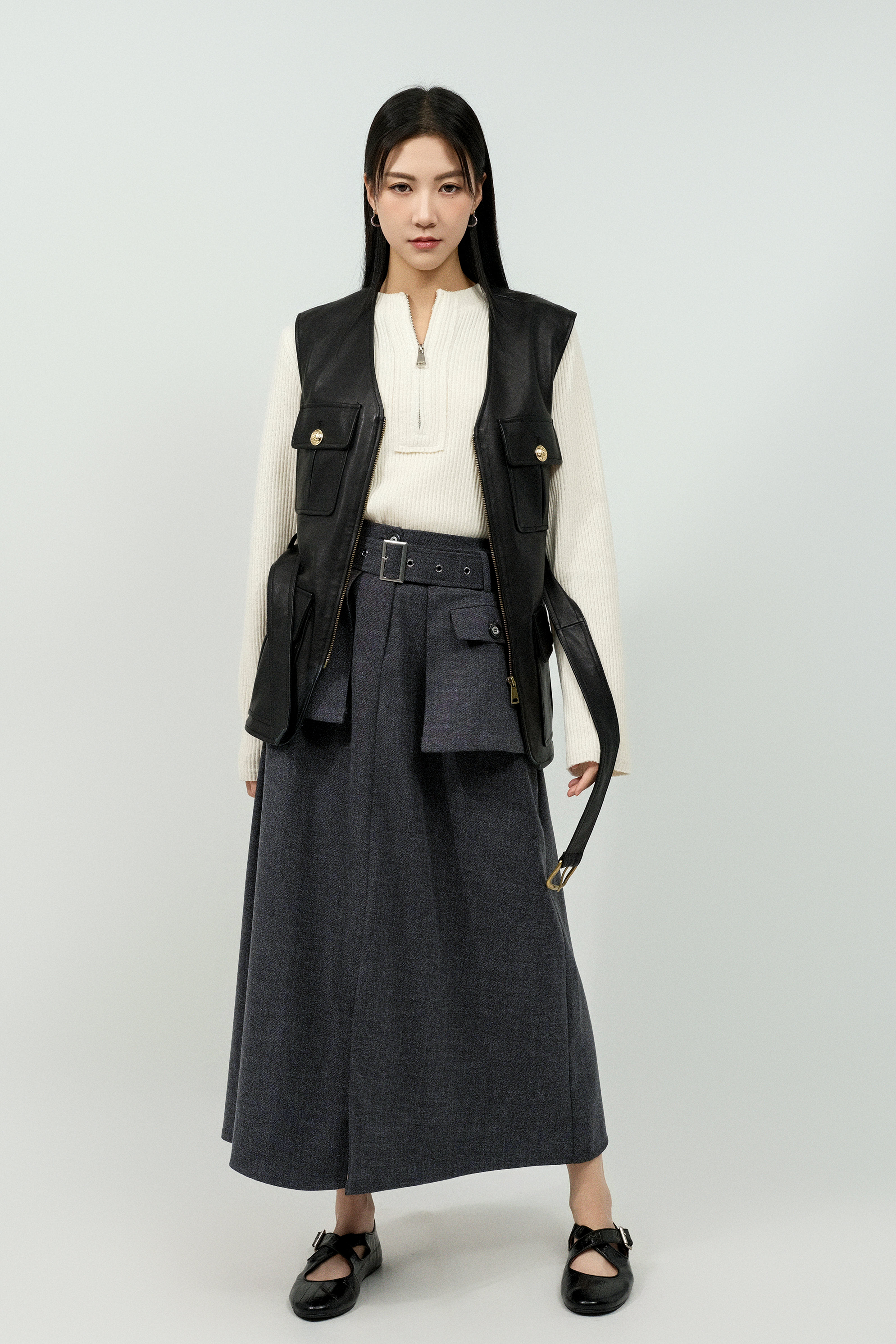 FW25_0327（真皮背心＋上衣＋半截裙）