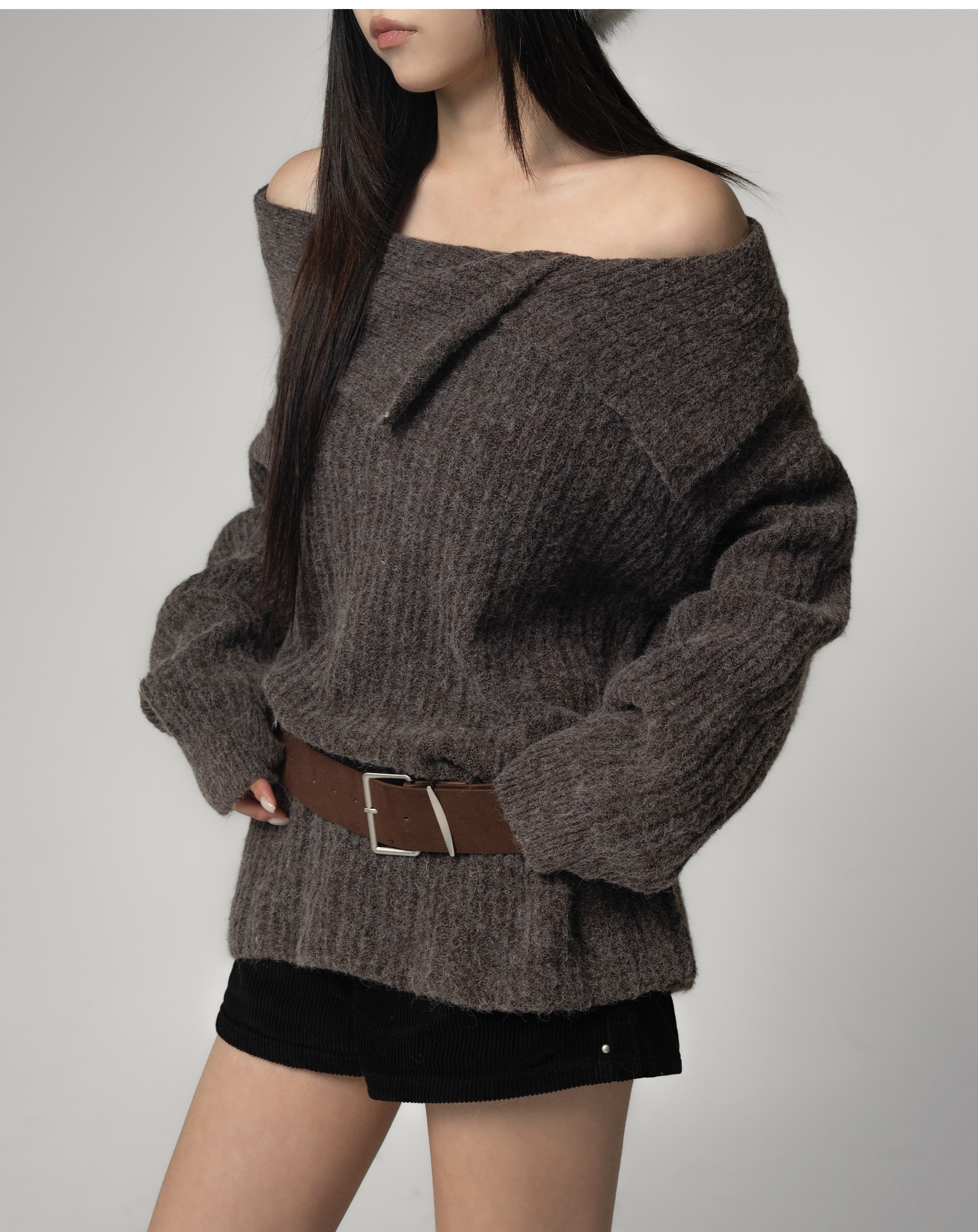 NOIRMUTE WIDE COLLAR OFF-SHOULDER WOOL KNIT BELT SET