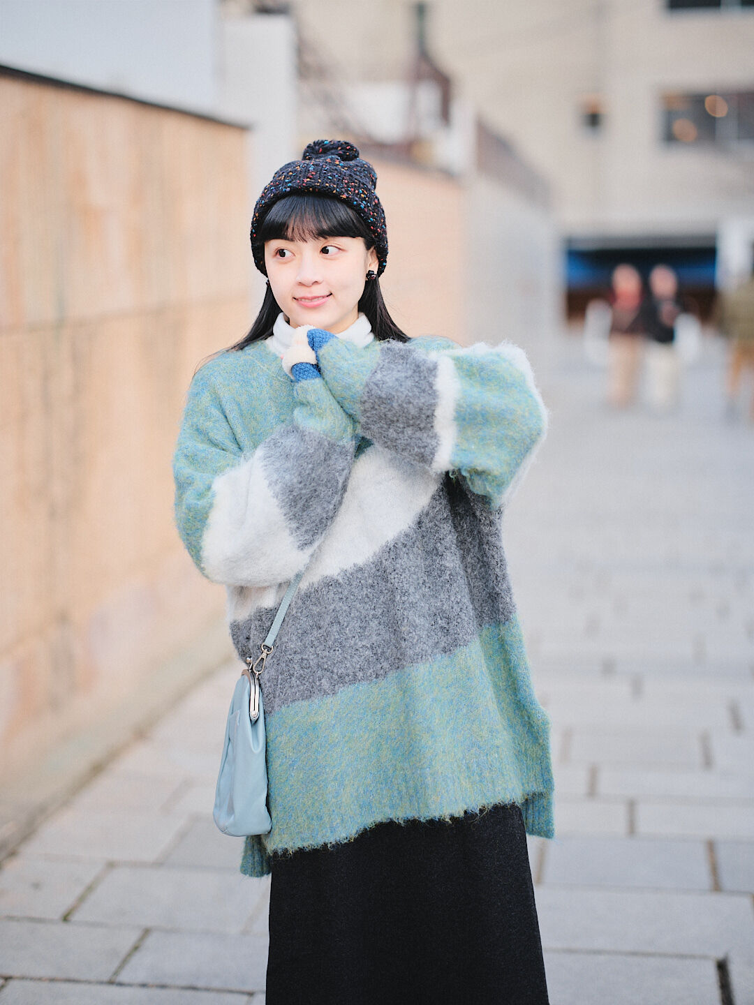 (限量)暮色慢慢降落！羊毛漸層毛衣(兩色-藍綠)