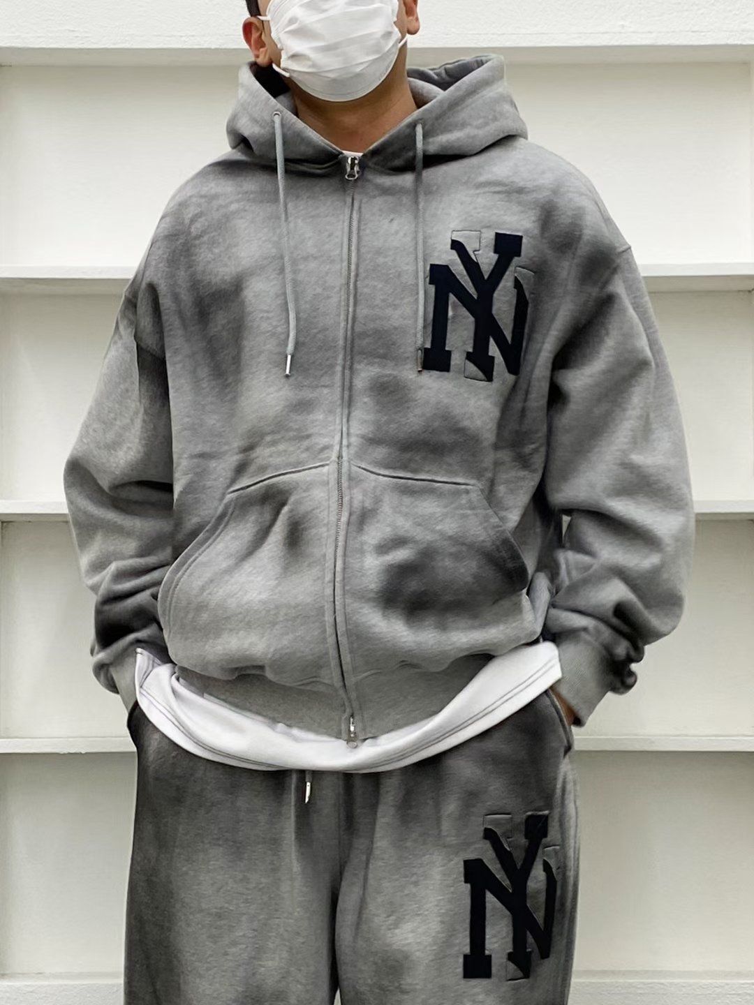 仿污英文字連帽拉鍊外套 TAC-0398JK