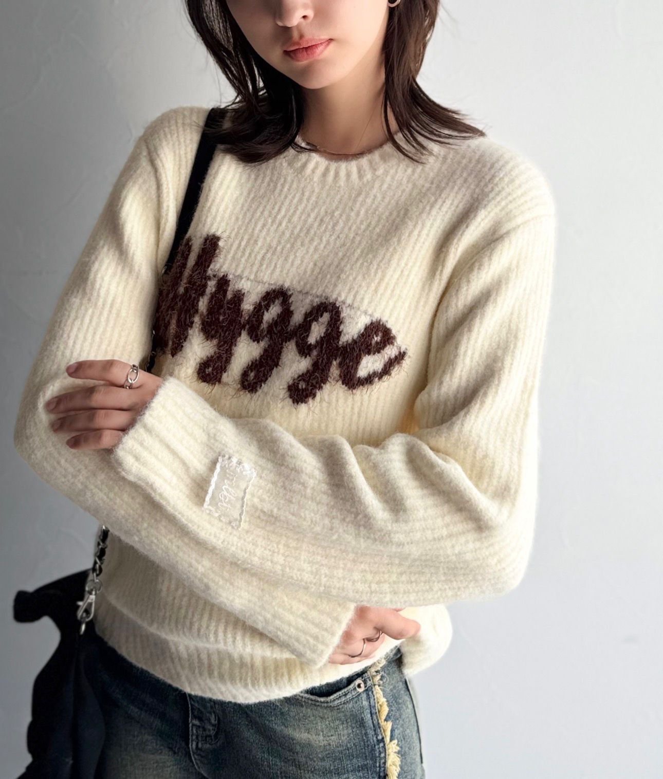 【預購】JN011605 mily bilet 羽毛提花標誌混紡針上衣