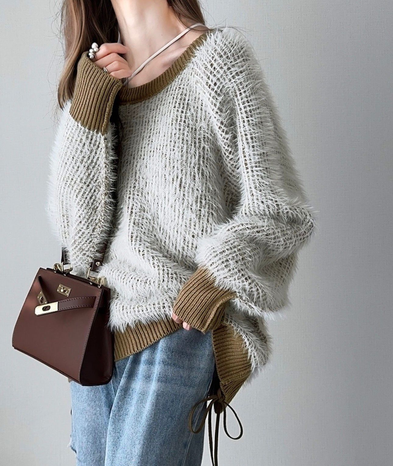 【預購】JN011606 classicalelf 羽毛紗線編織側邊飾有緞帶上衣