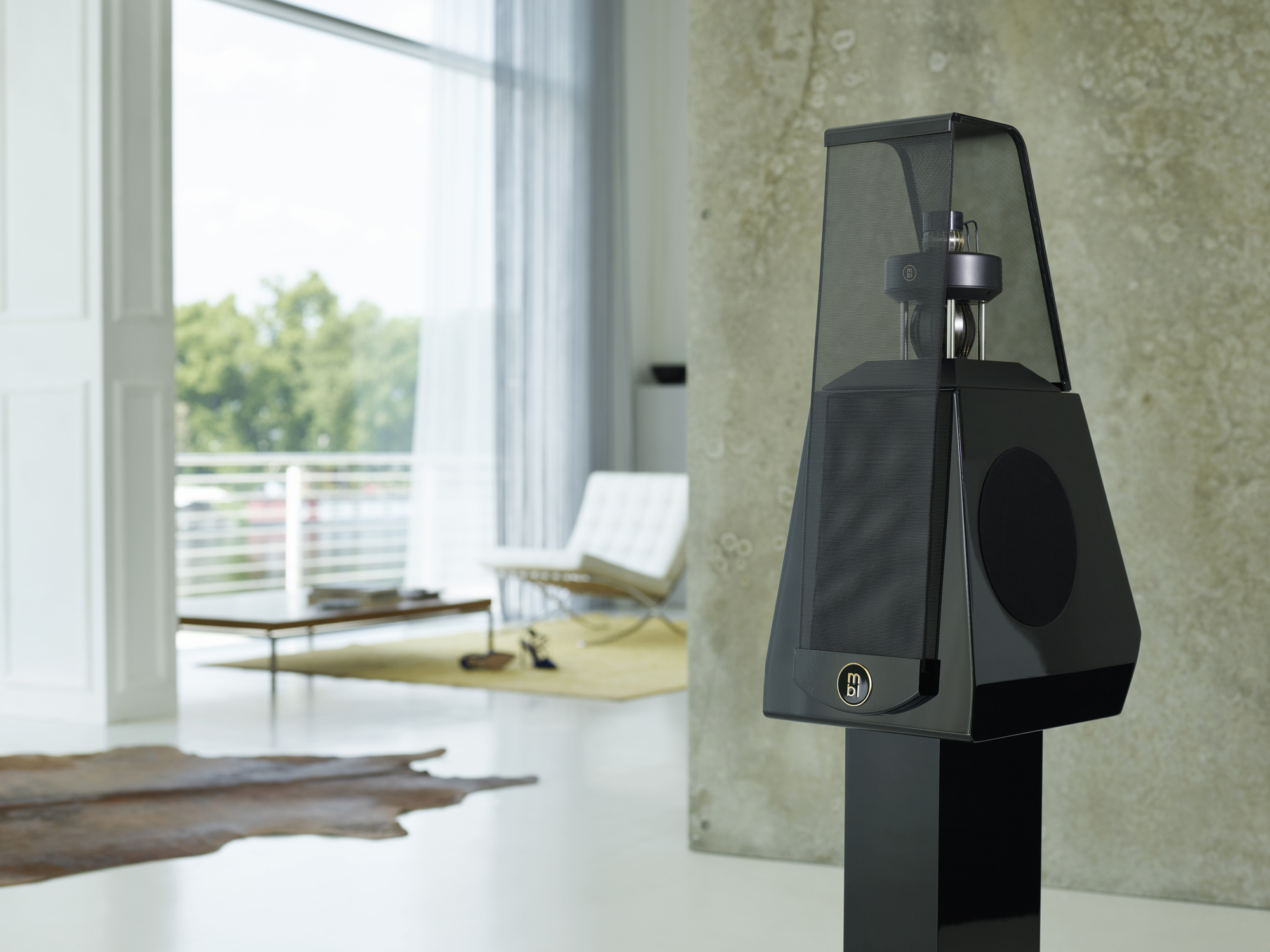 MBL 120 Black Hong Kong