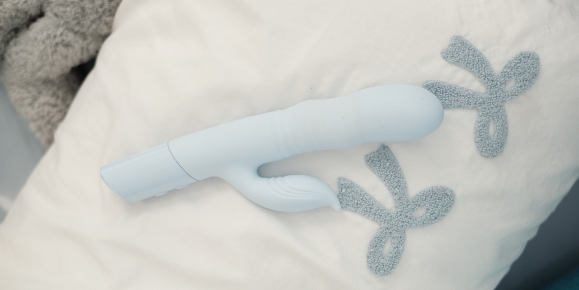 WINYI 紅鶴遙控震動跳蛋