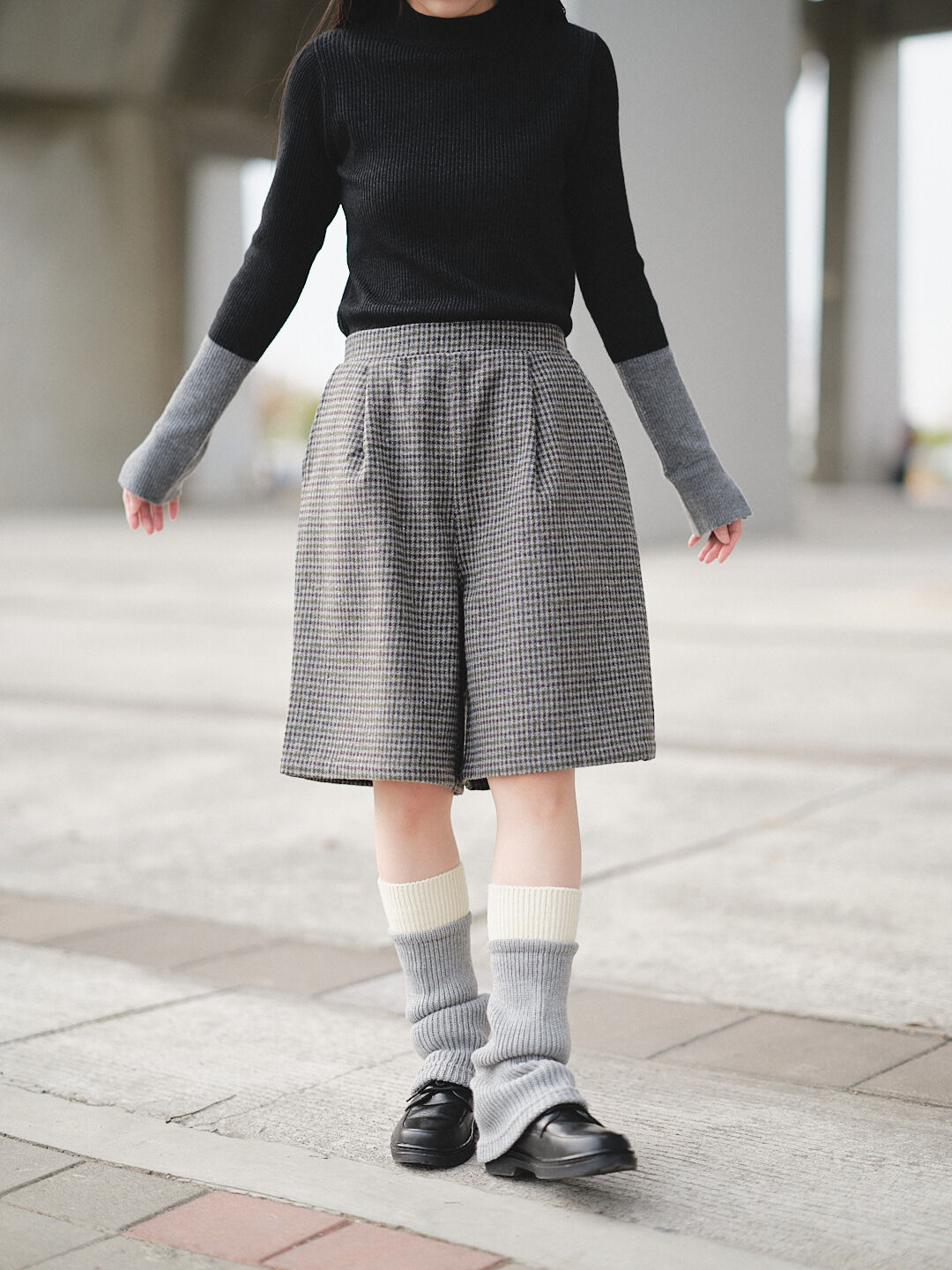 (限量)愛丁堡短敘！粗呢格紋五分褲(兩色-灰黑)