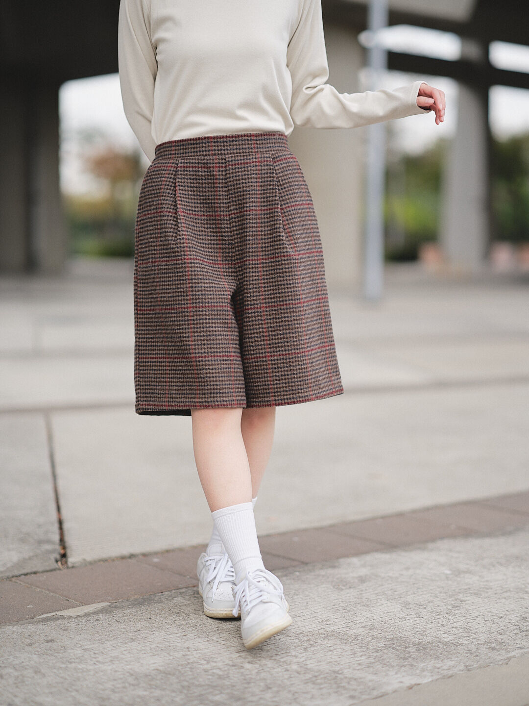 (限量)愛丁堡短敘！粗呢格紋五分褲(兩色-布朗)