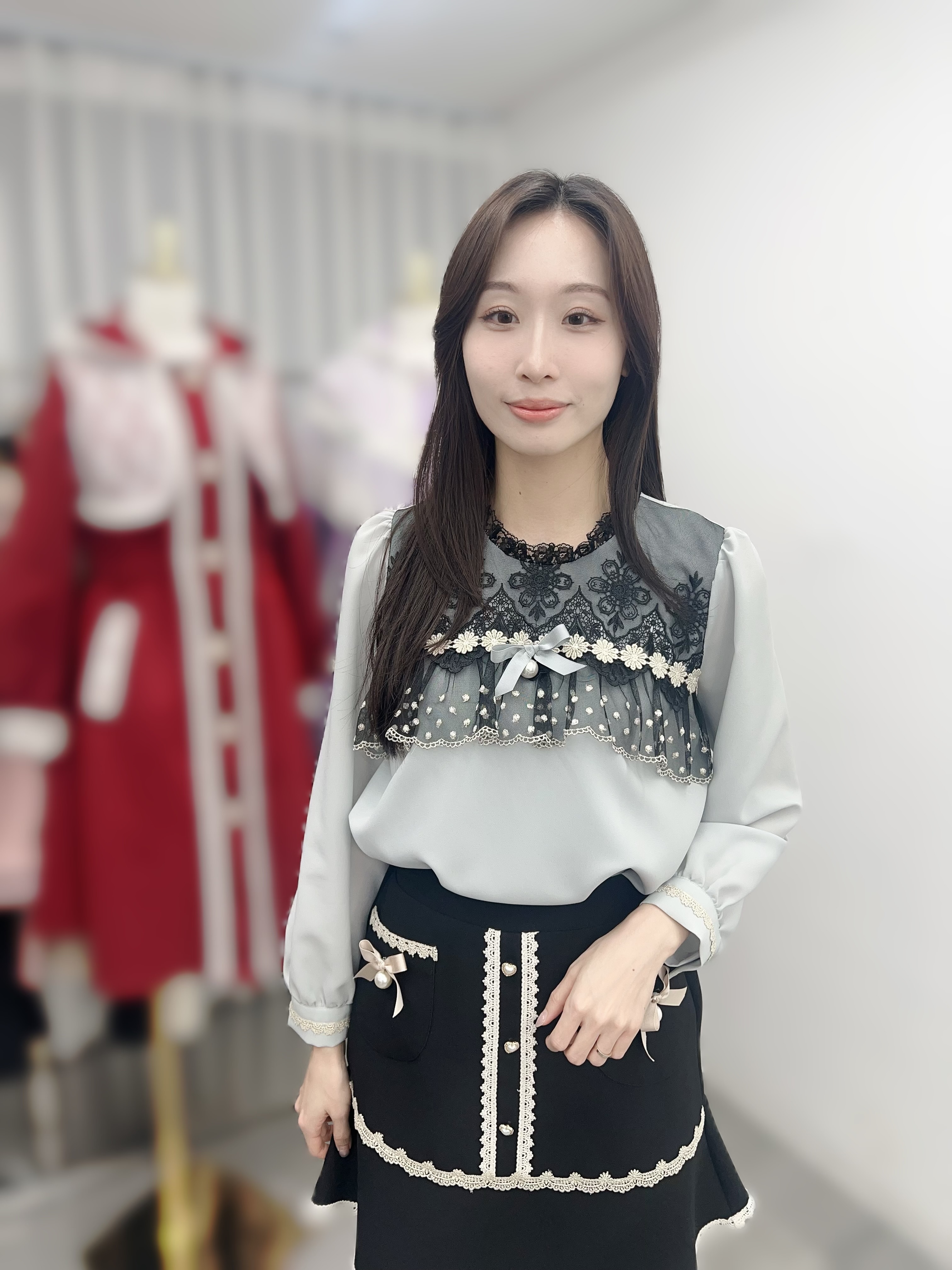 P29  胸42 長26 $509 (一口價)