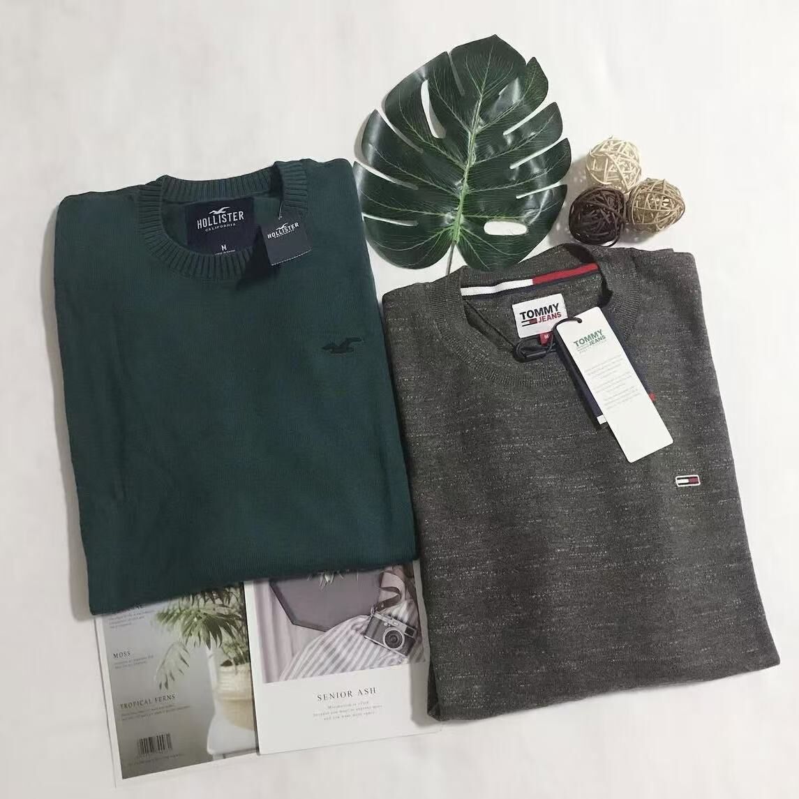 HOLLISTER SMALL LOGO  JUMPER