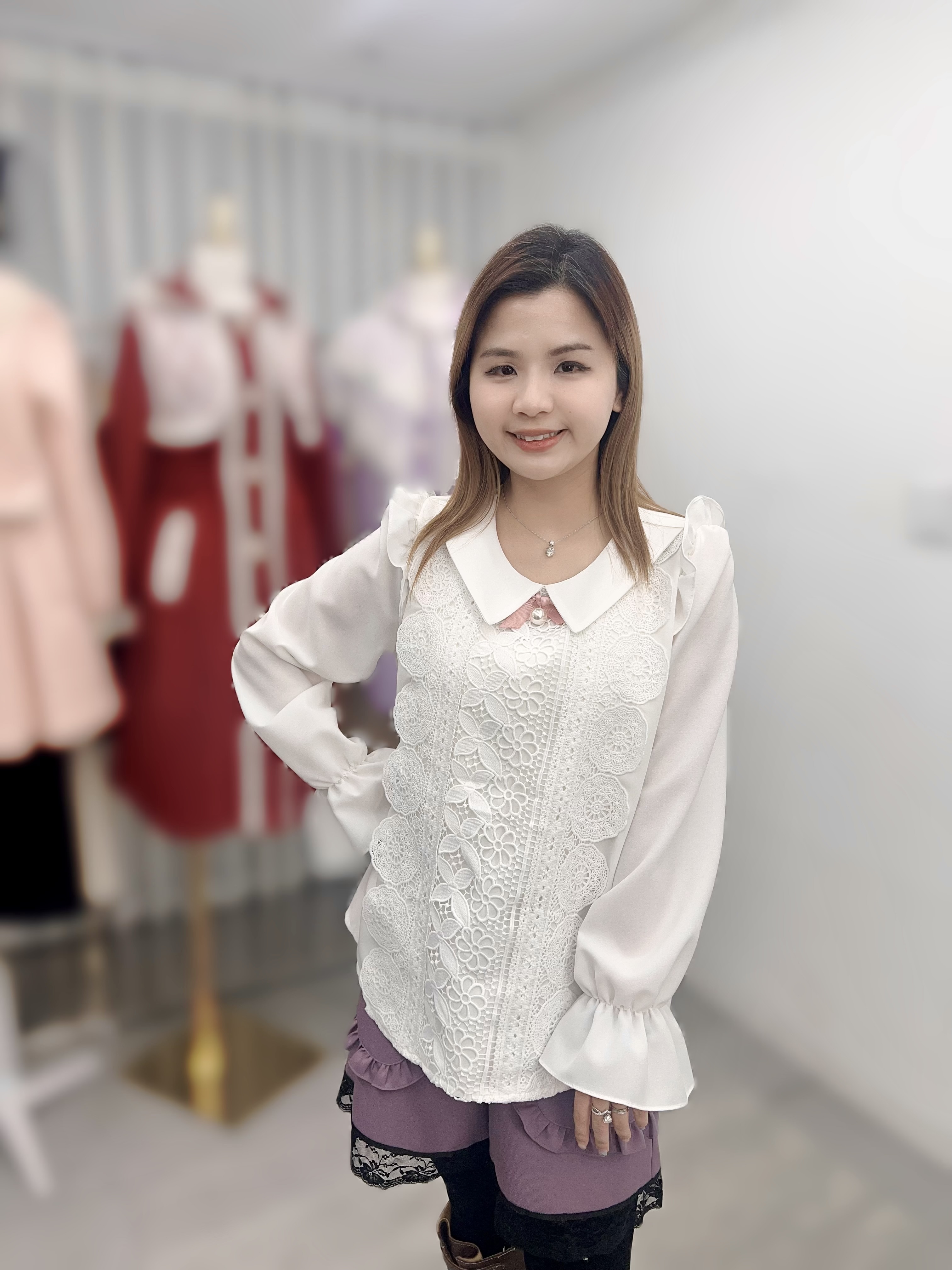 P15  胸42 長26 $479 (一口價)