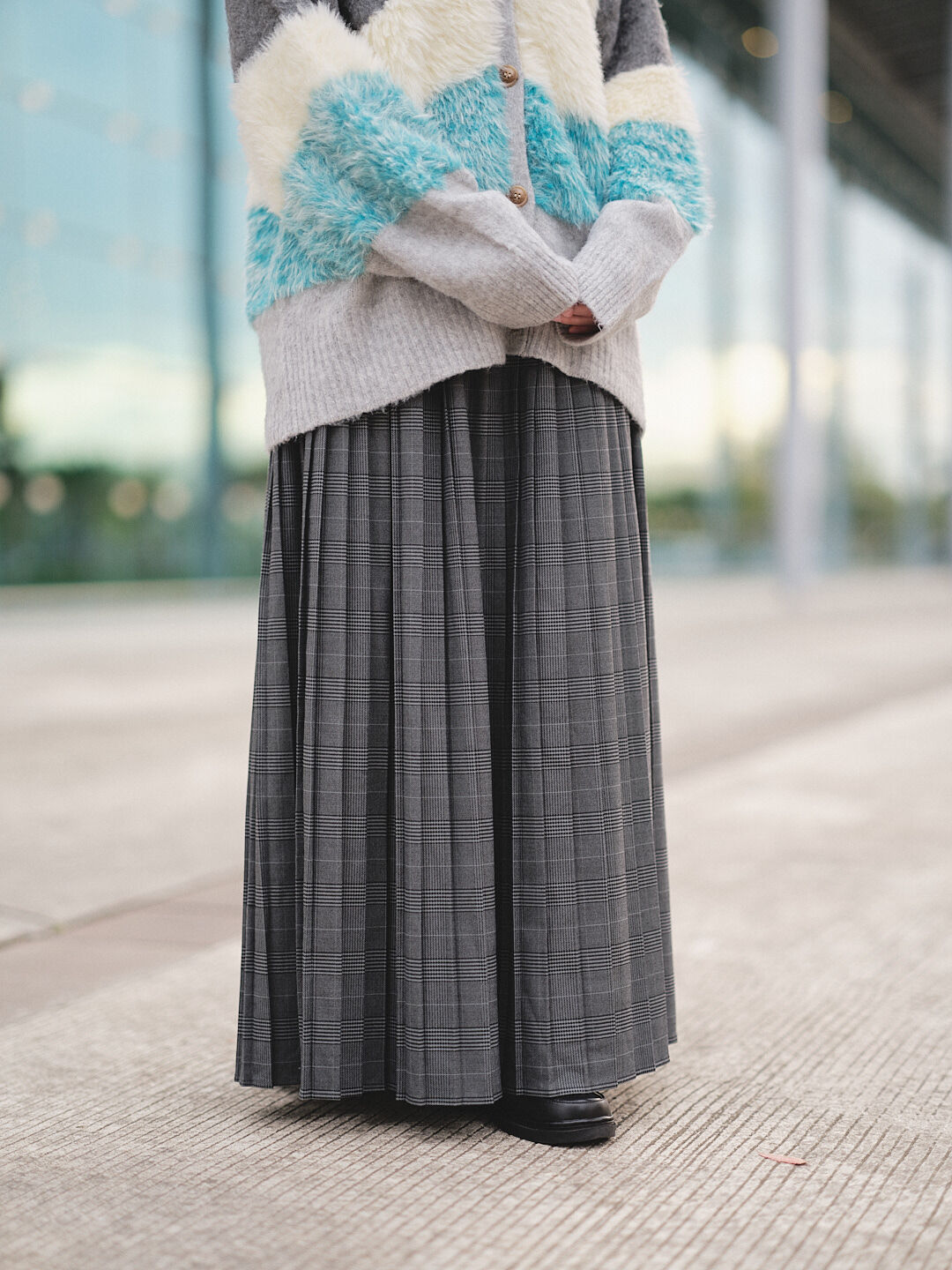 (預購)光落肩線上！細格壓褶半身裙(兩色-灰)