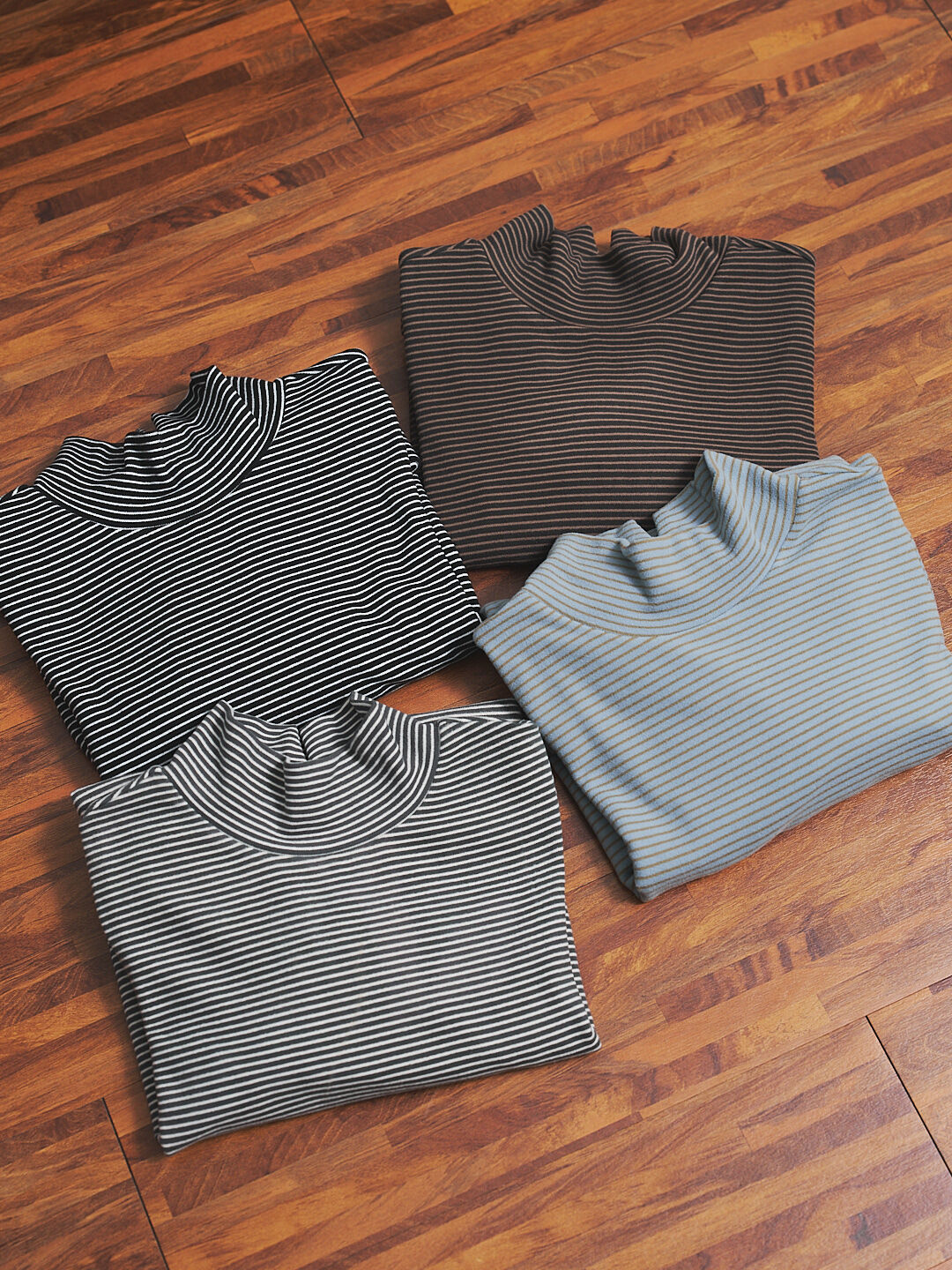 日常曲！刷毛條紋高領上衣(四色)