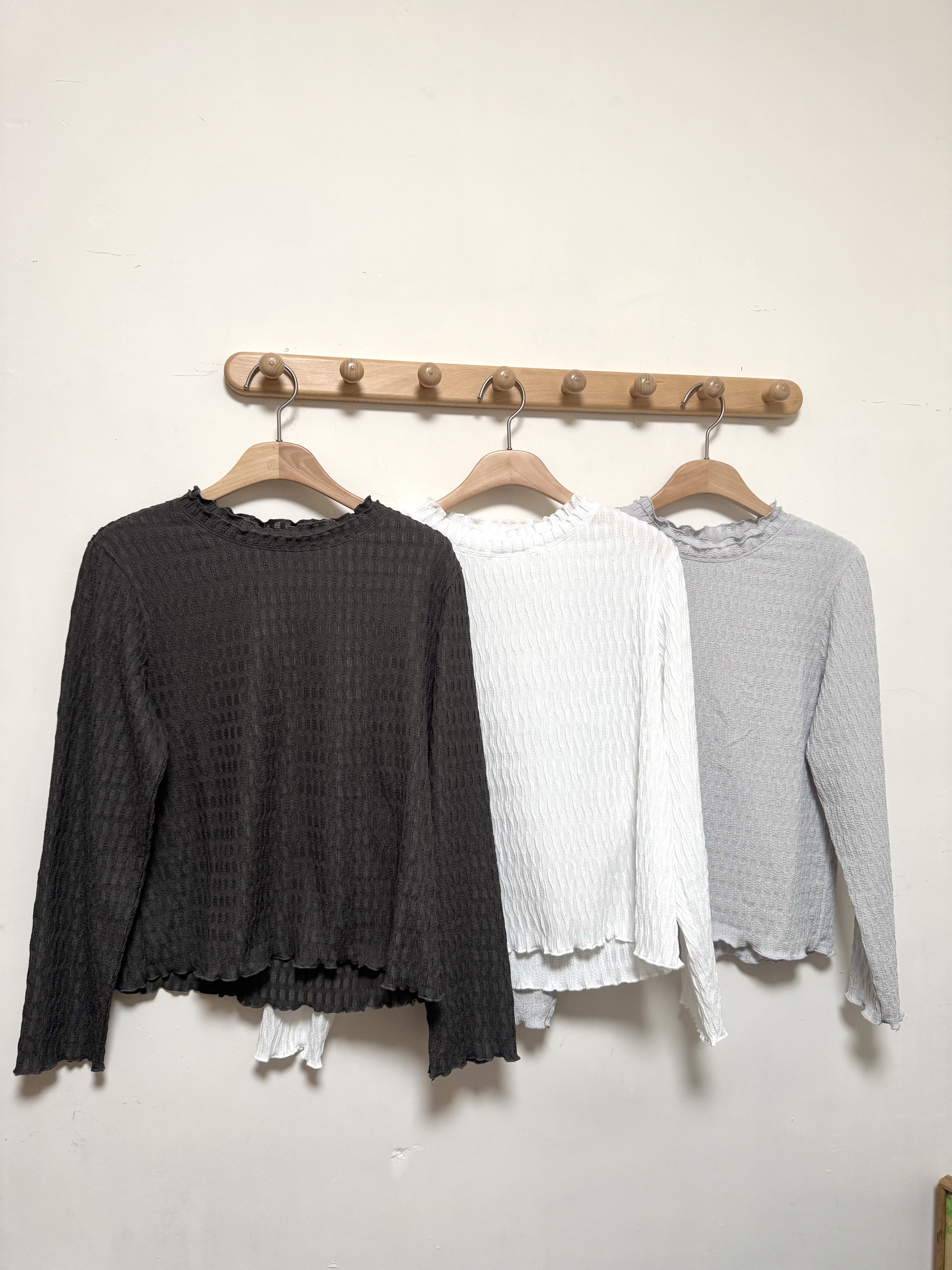 暗紋雙層領長袖Top