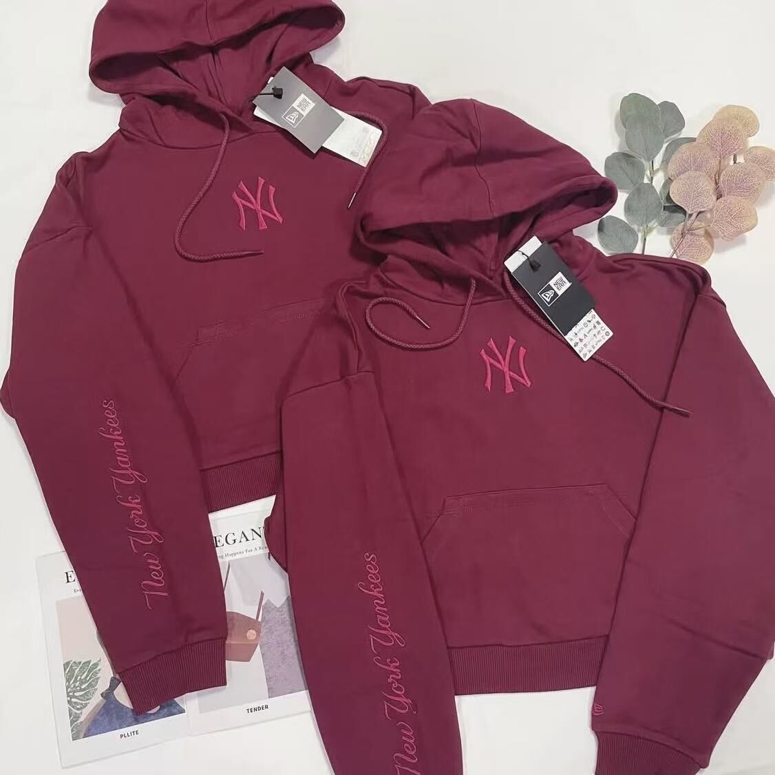 NEW ERA NY MLB LOGO CROPPED HOODIES