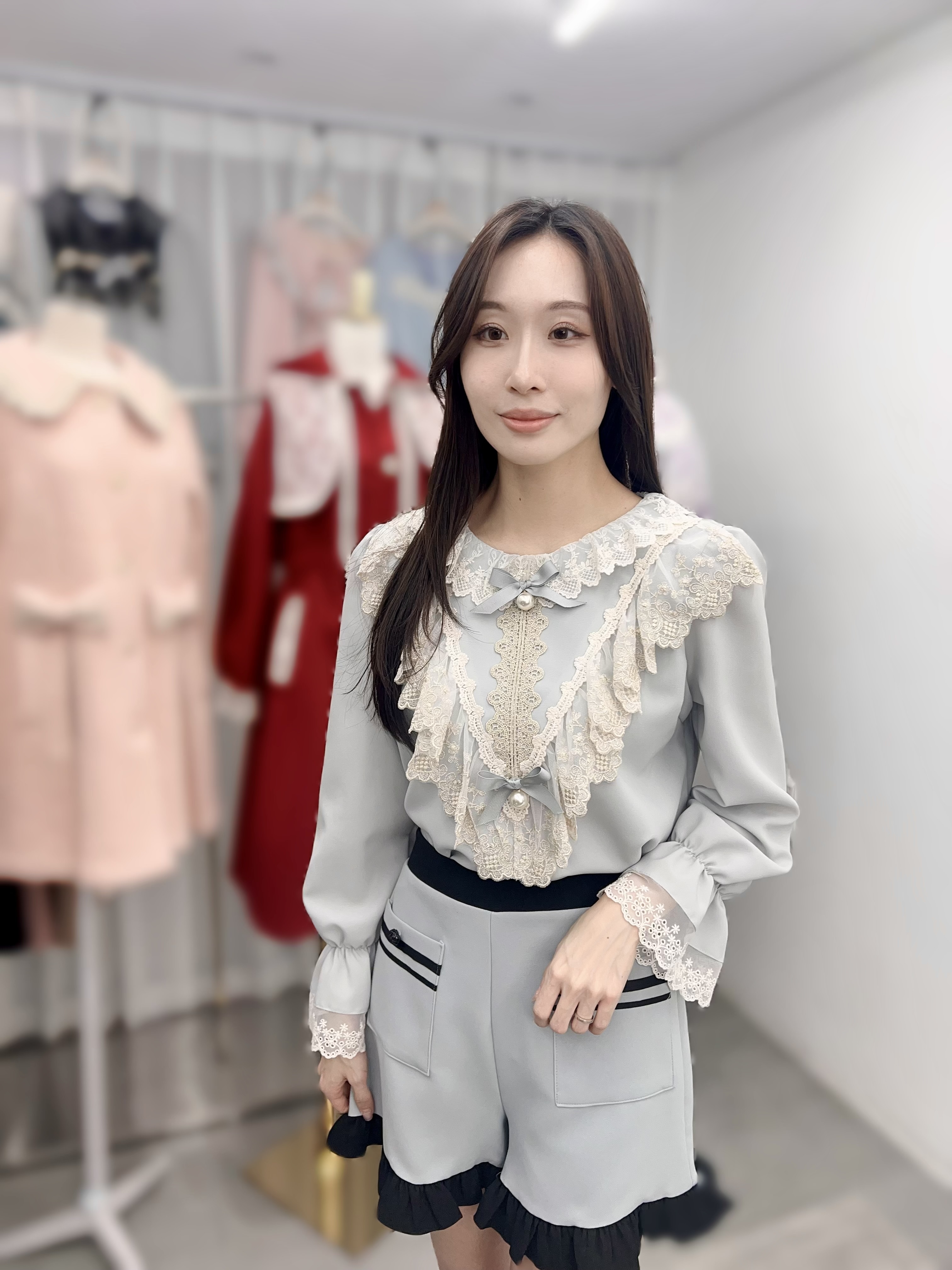 P09  胸42 長26 $509 (一口價)