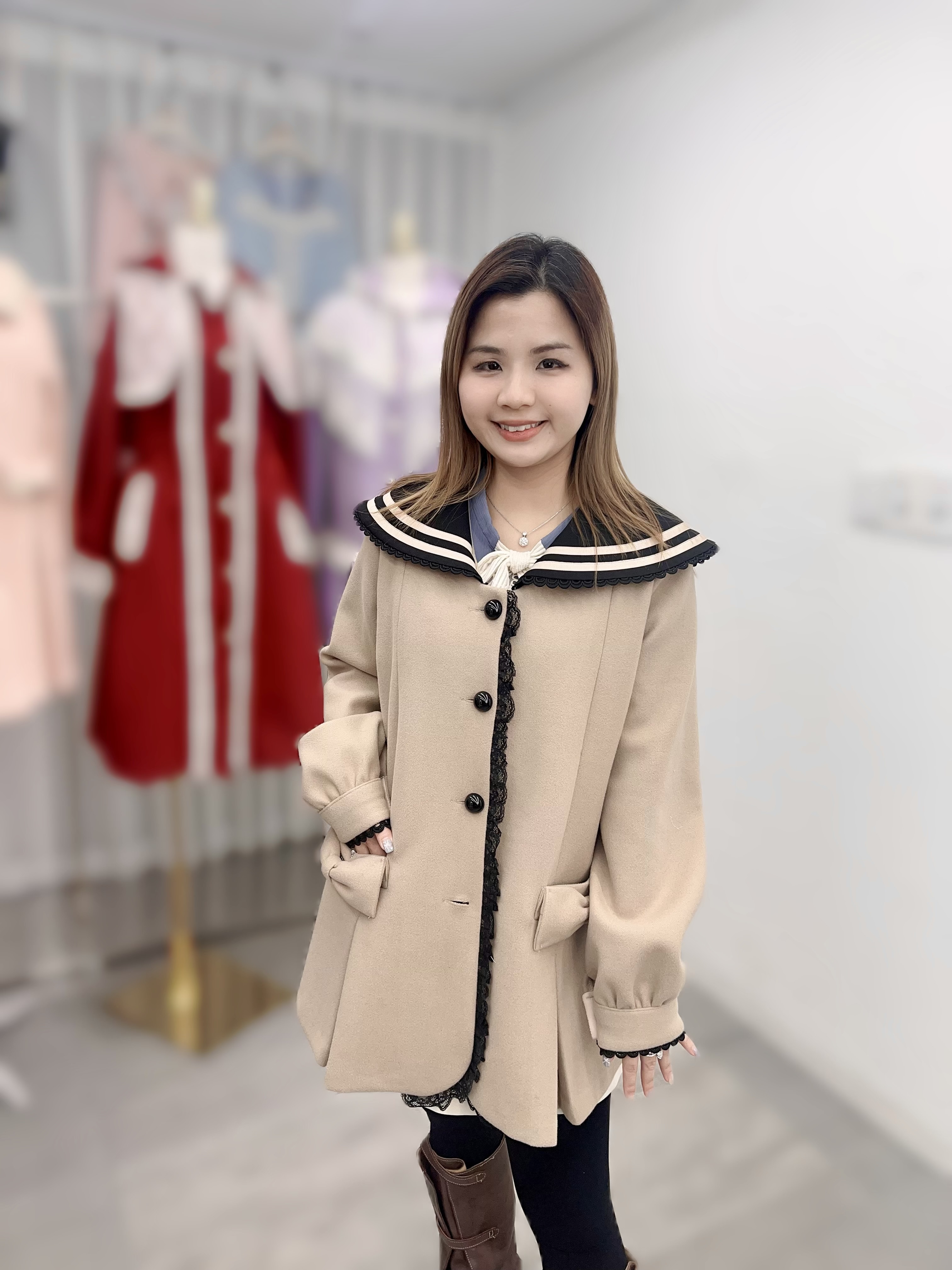 P26  羊毛30 %  胸42  長28 $999 (一口價)  叻叻價