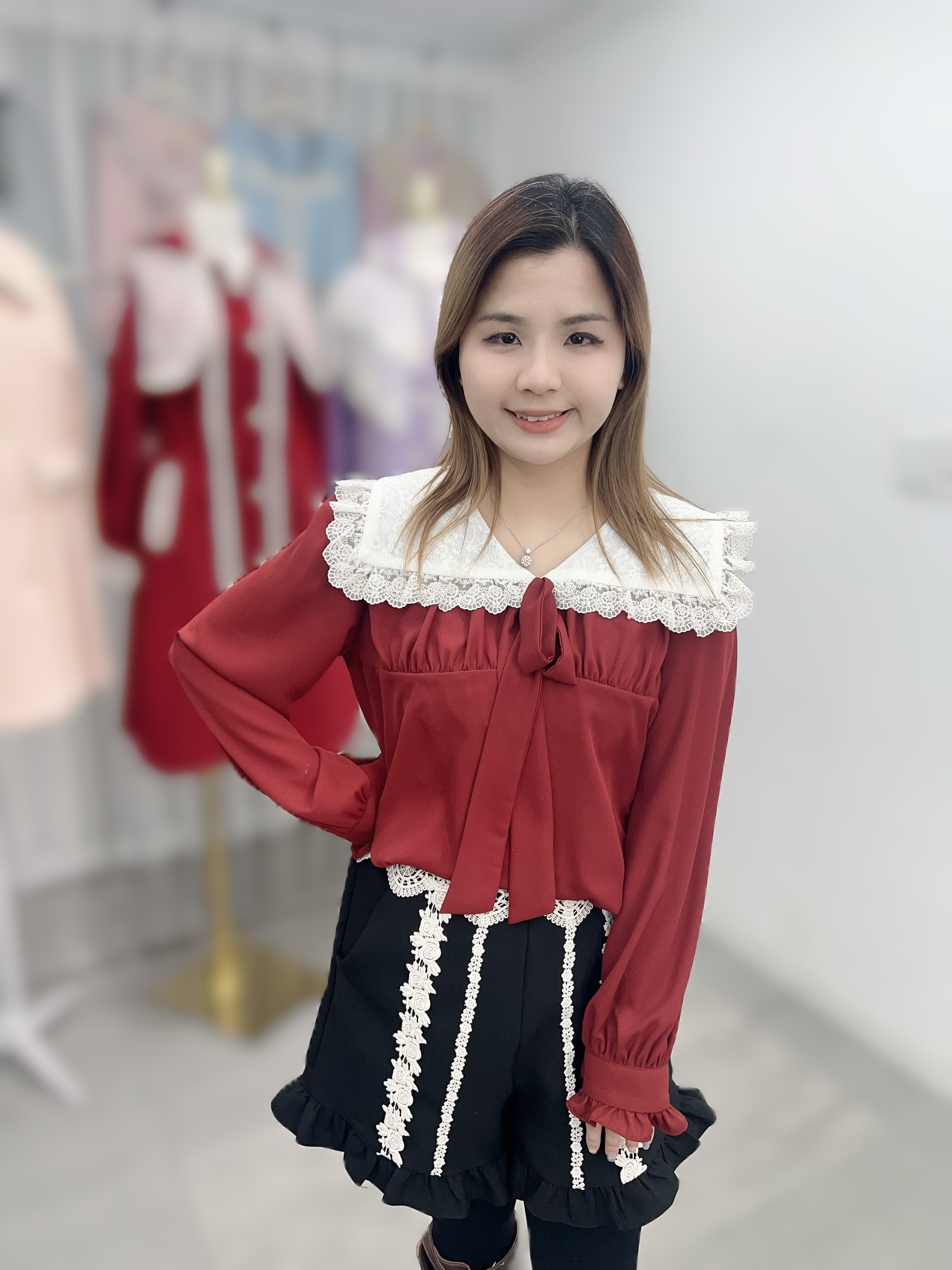 P32  胸42 長26 $509 (一口價)