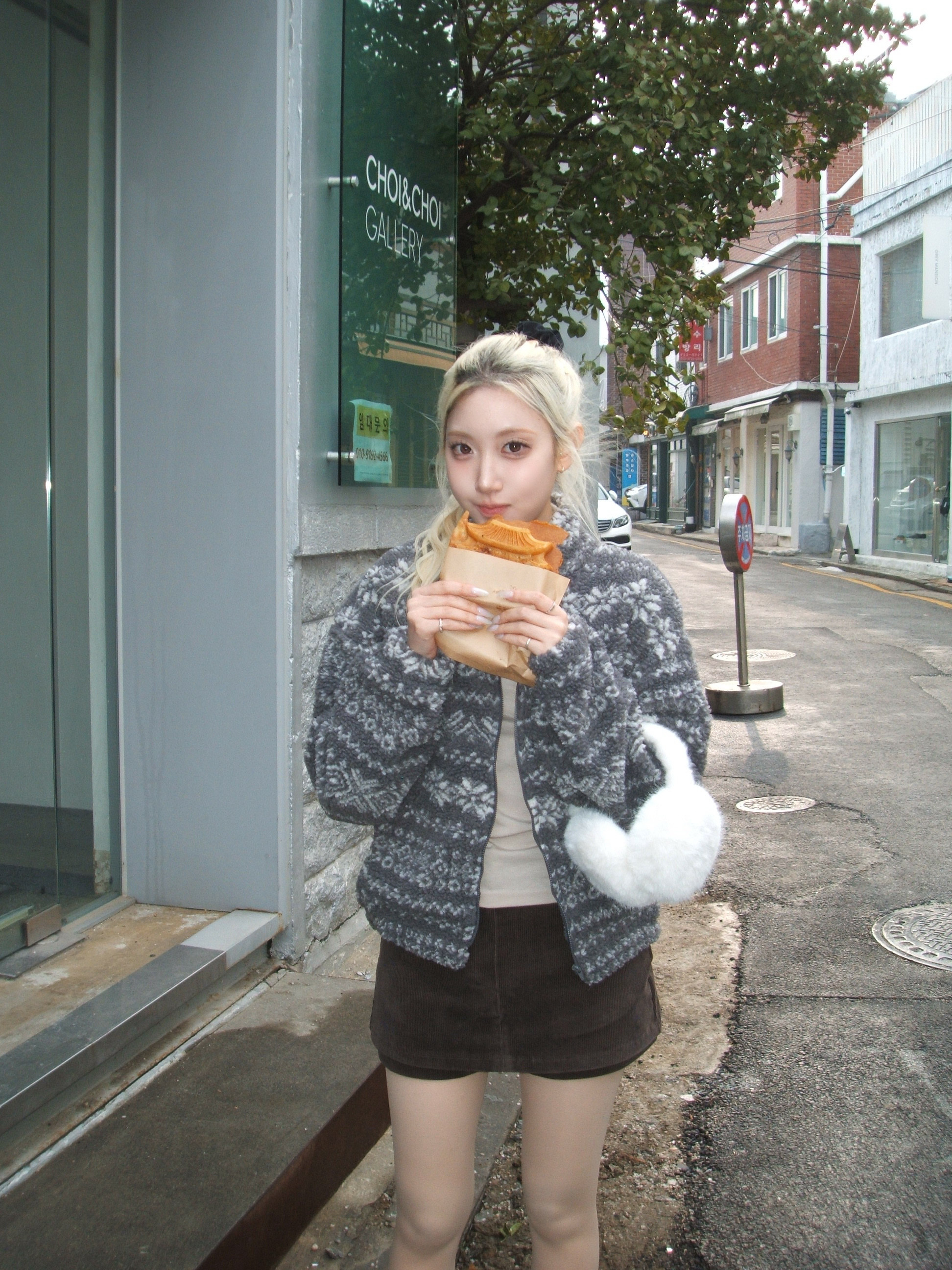 Snowflake Pattern Fur Jacket〈🇰🇷DAY 2〉