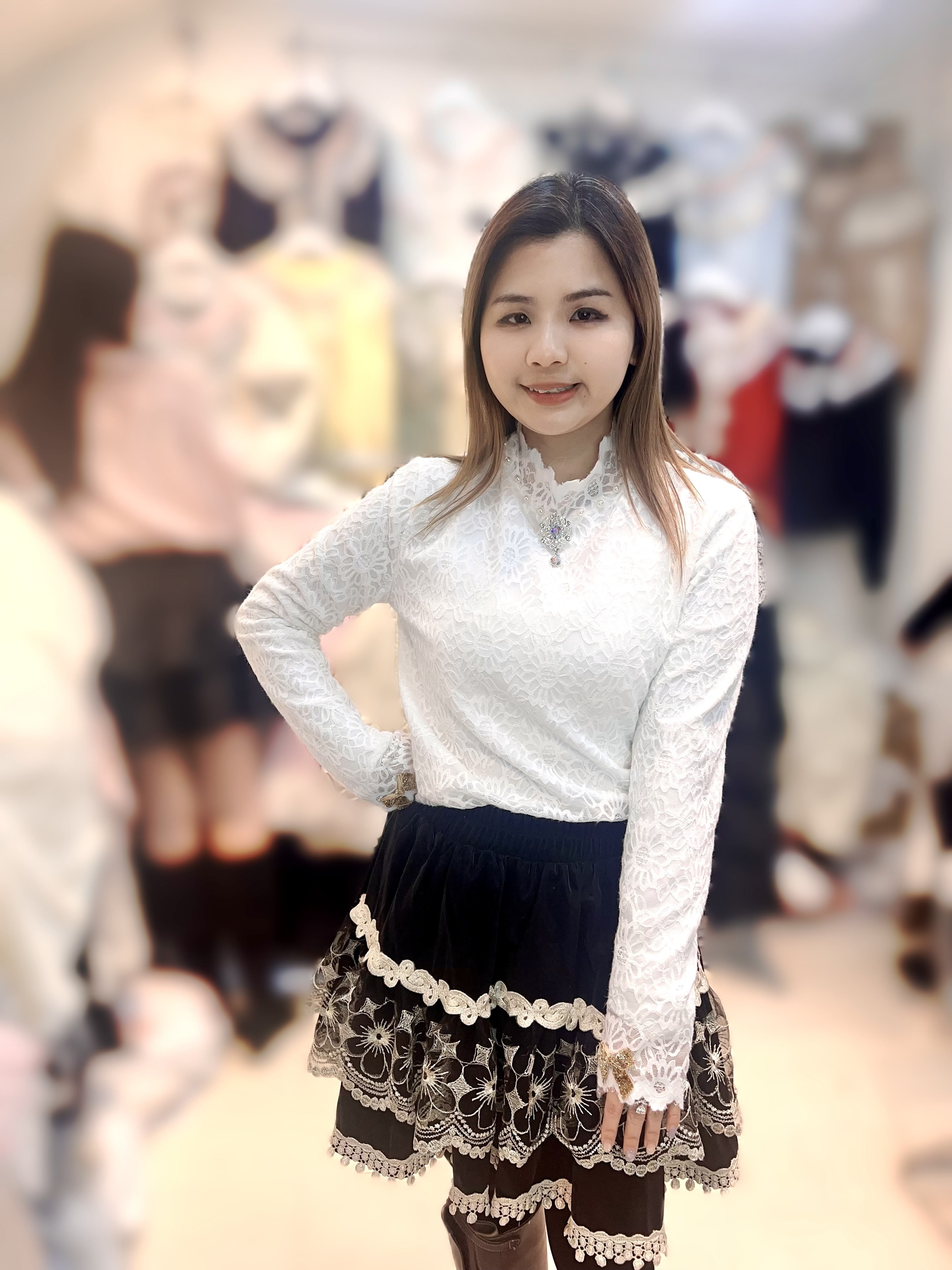 ED18   毛底  胸36-48 長23.5 $369 (一口價)