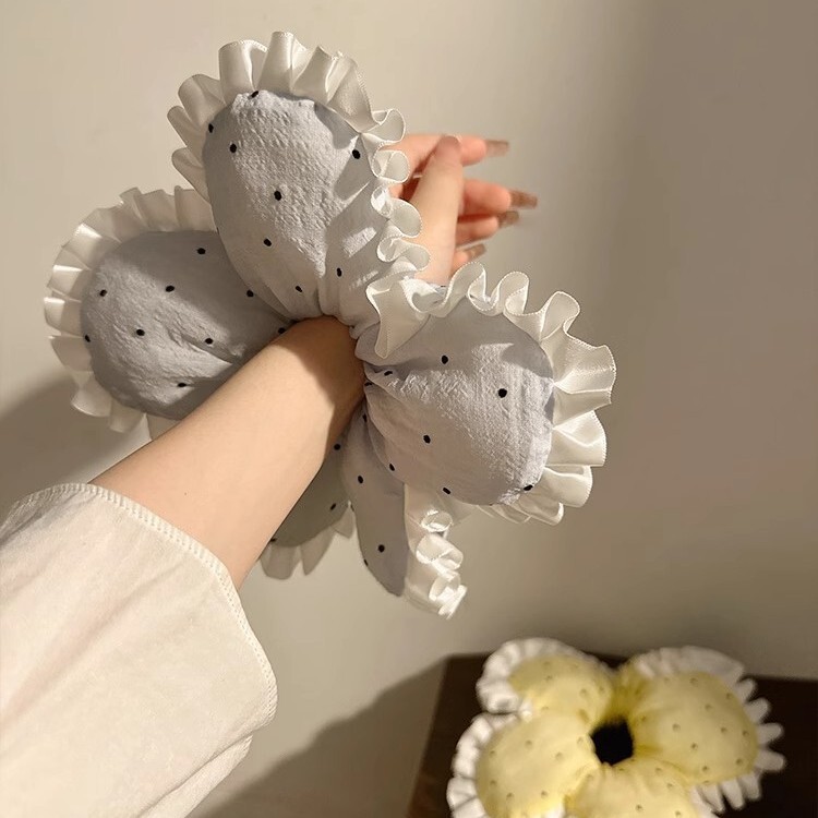 [2 FOR RM10] Creamy Floral Gingham Scrunchies