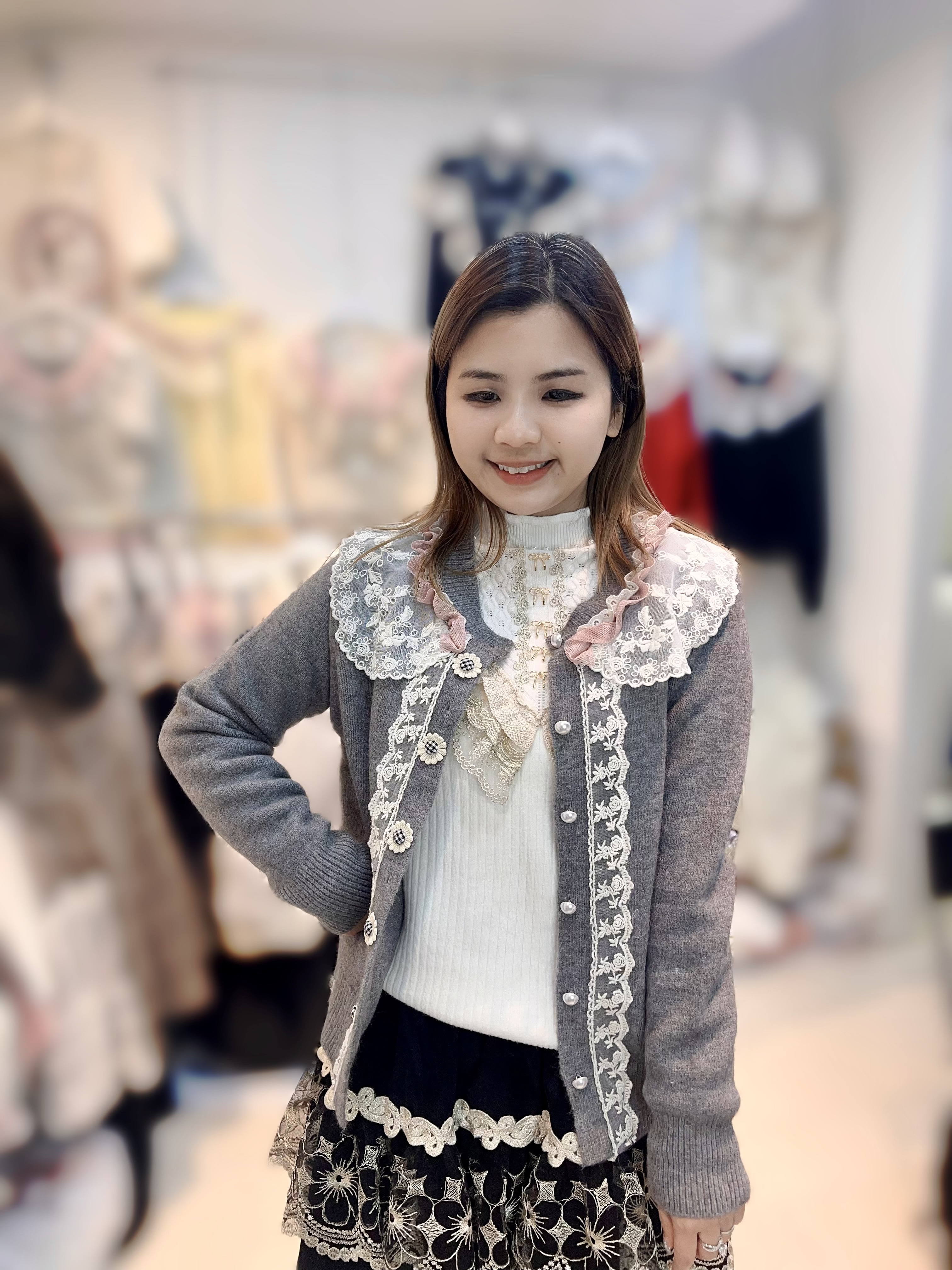 ED10  胸40-56 長21 $399 (一口價)