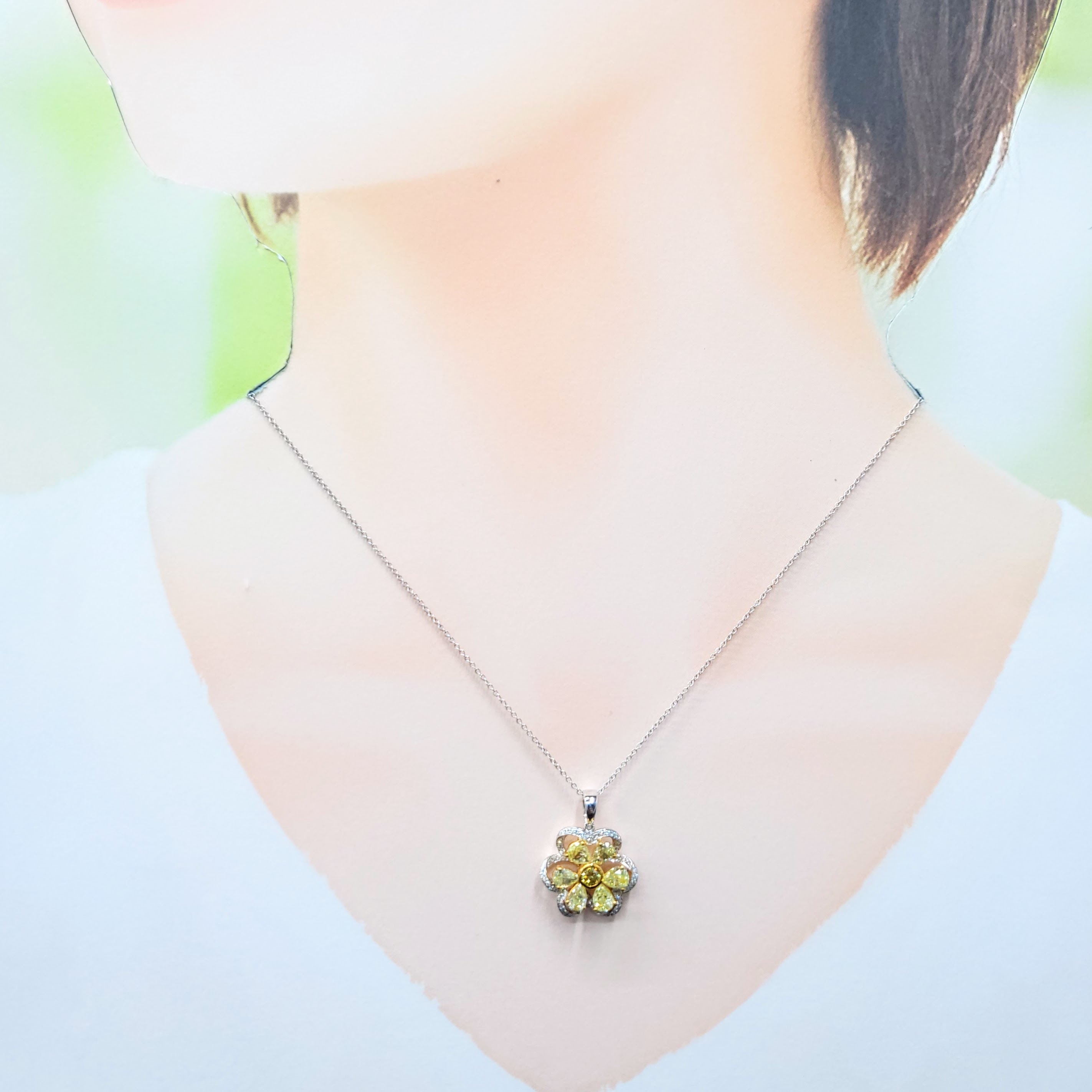 全新18K金1卡54份彩黃鑽配小鑽共1卡68份鑽石吊墜