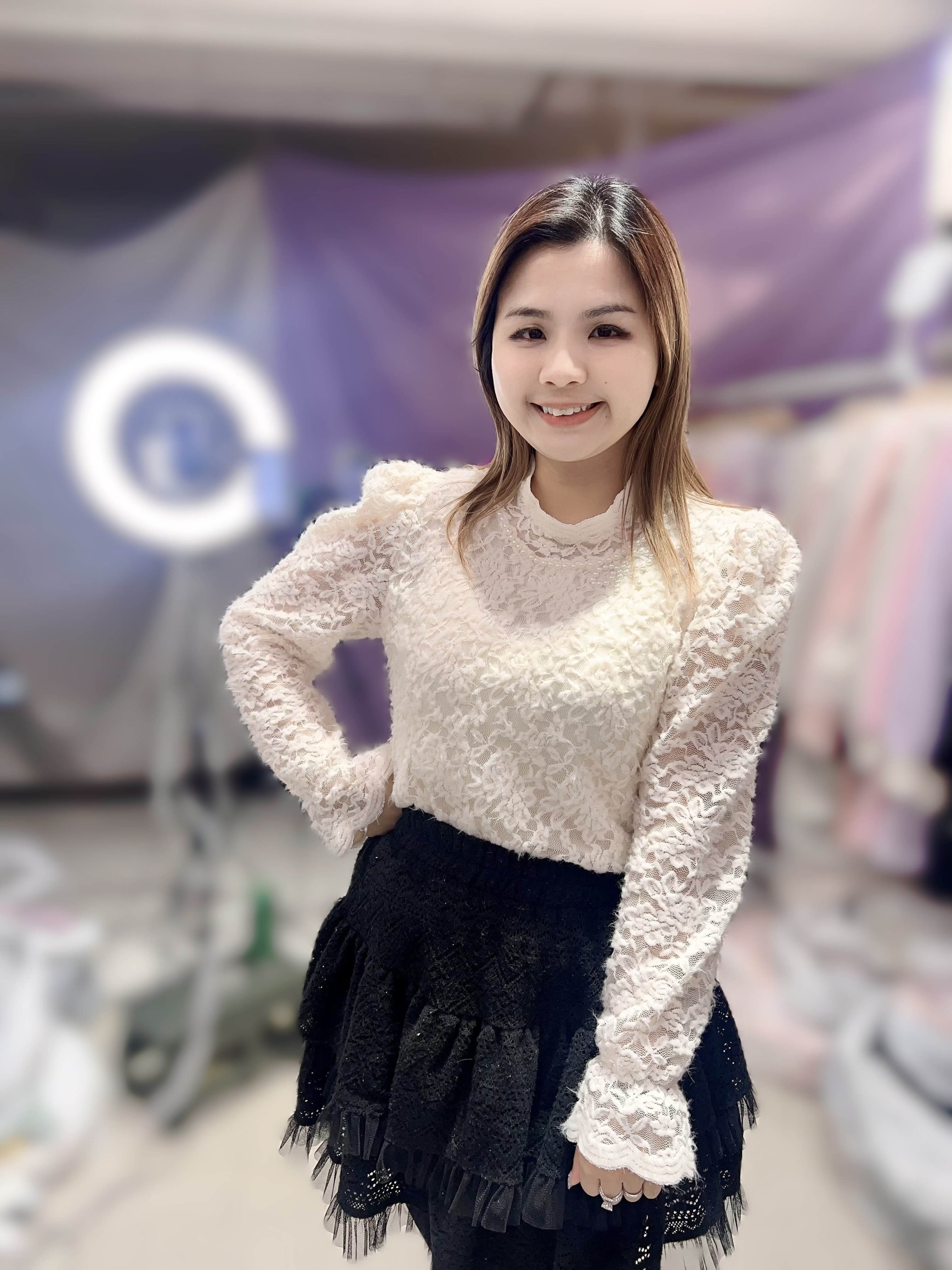 M59  LACE打底王  胸  38 -47  長 22   $429 (一口價)