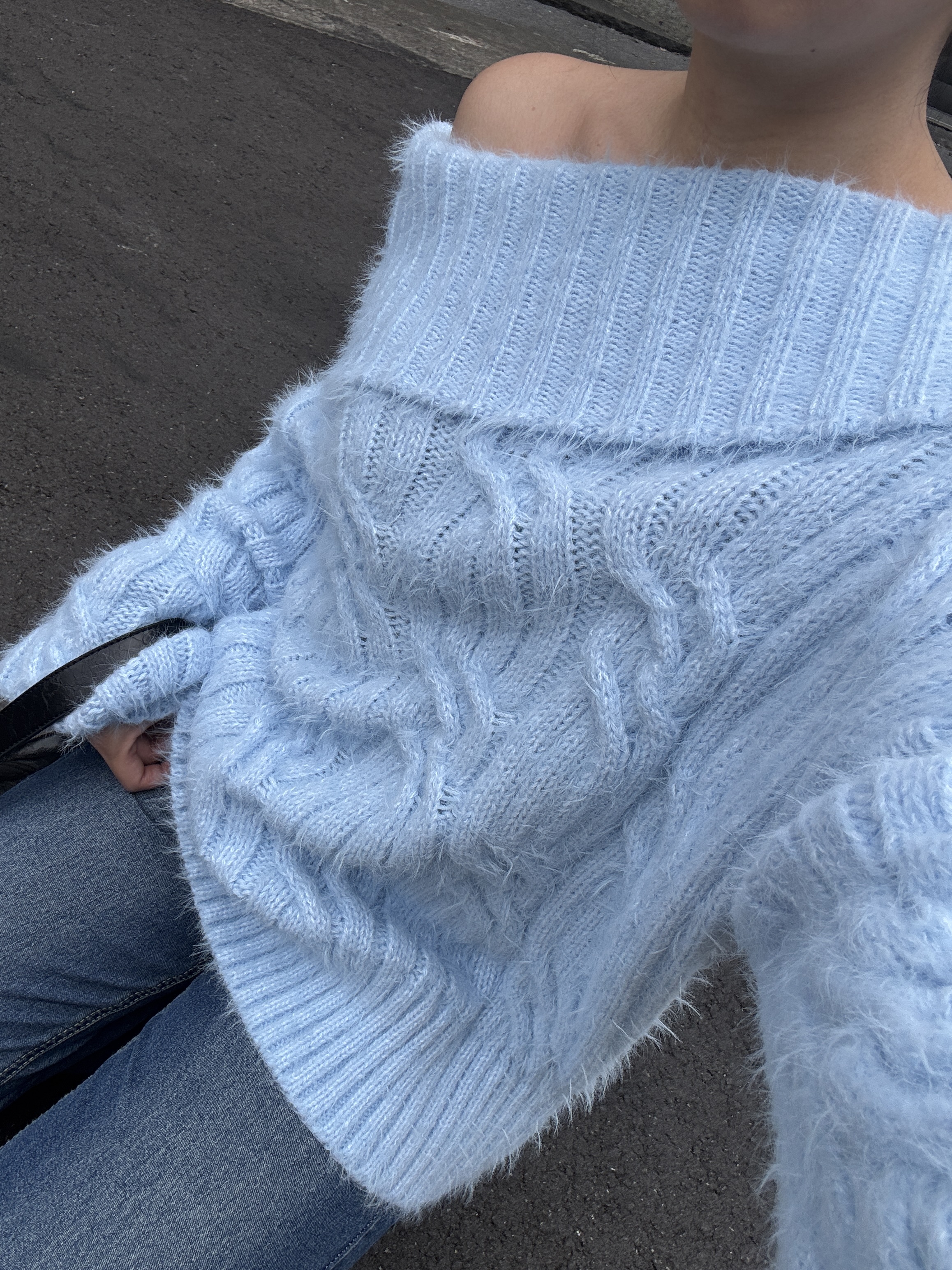 💘Baby Blue軟軟水貂毛一字領毛衣