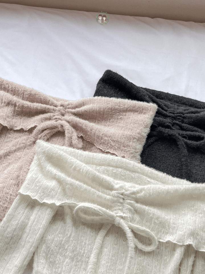 通花毛毛綁帶一字肩針織上衣〈🇰🇷DAY 2〉