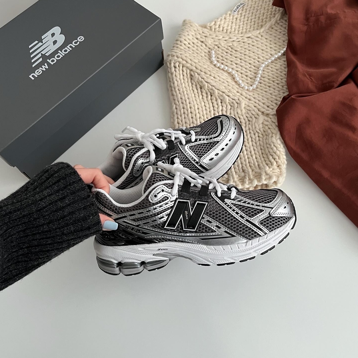 NEW BALANCE 1906R 女生大童 銀影黑 [NEW!]