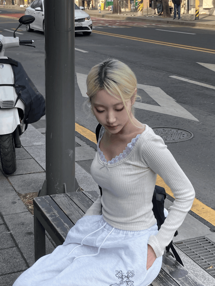 大U領蕾絲蝴蝶結上衣〈🇰🇷DAY 2〉