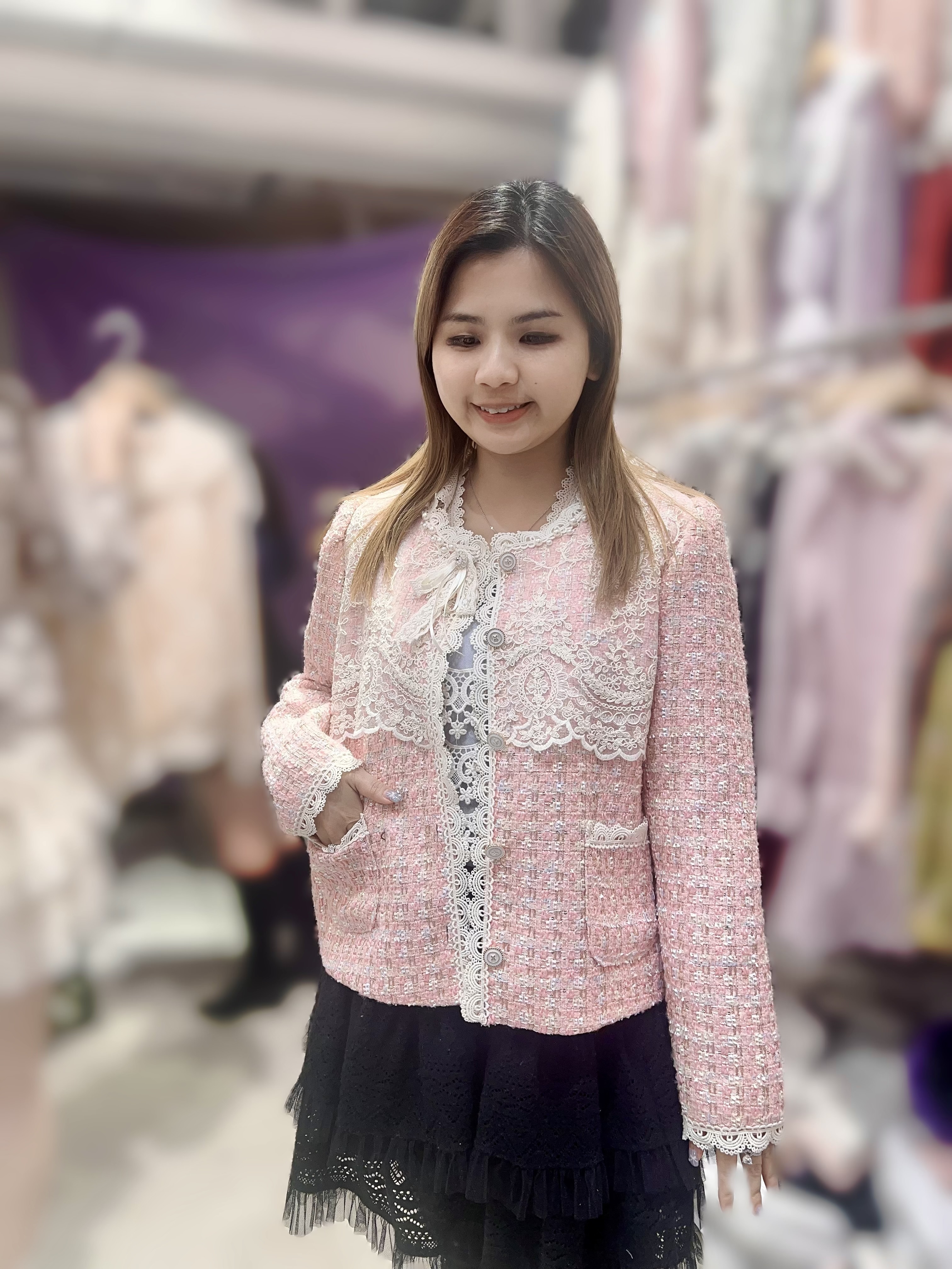 M57 胸42 長22 $549 (一口價)