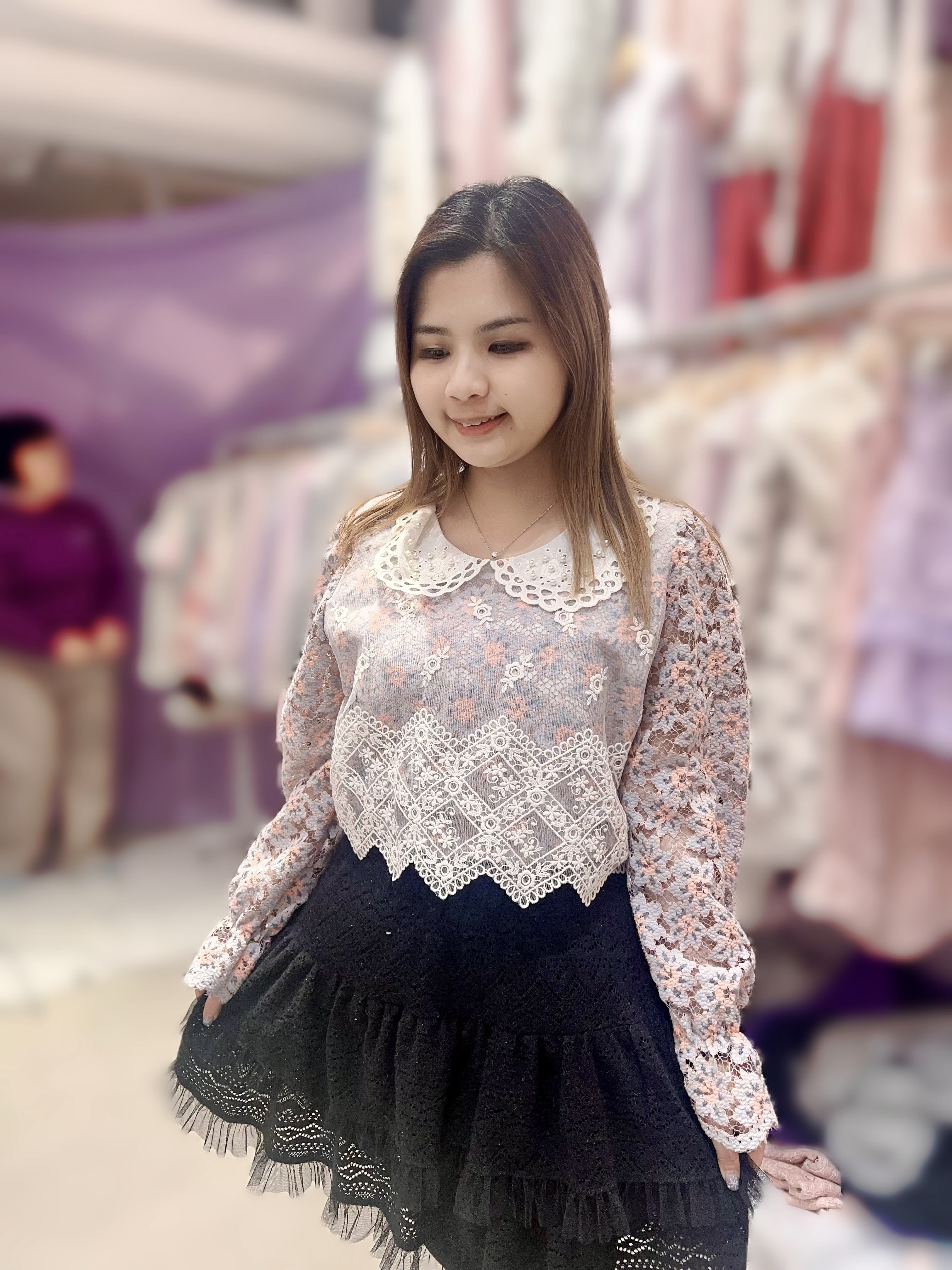 M69 胸43 長23 $449 (一口價)