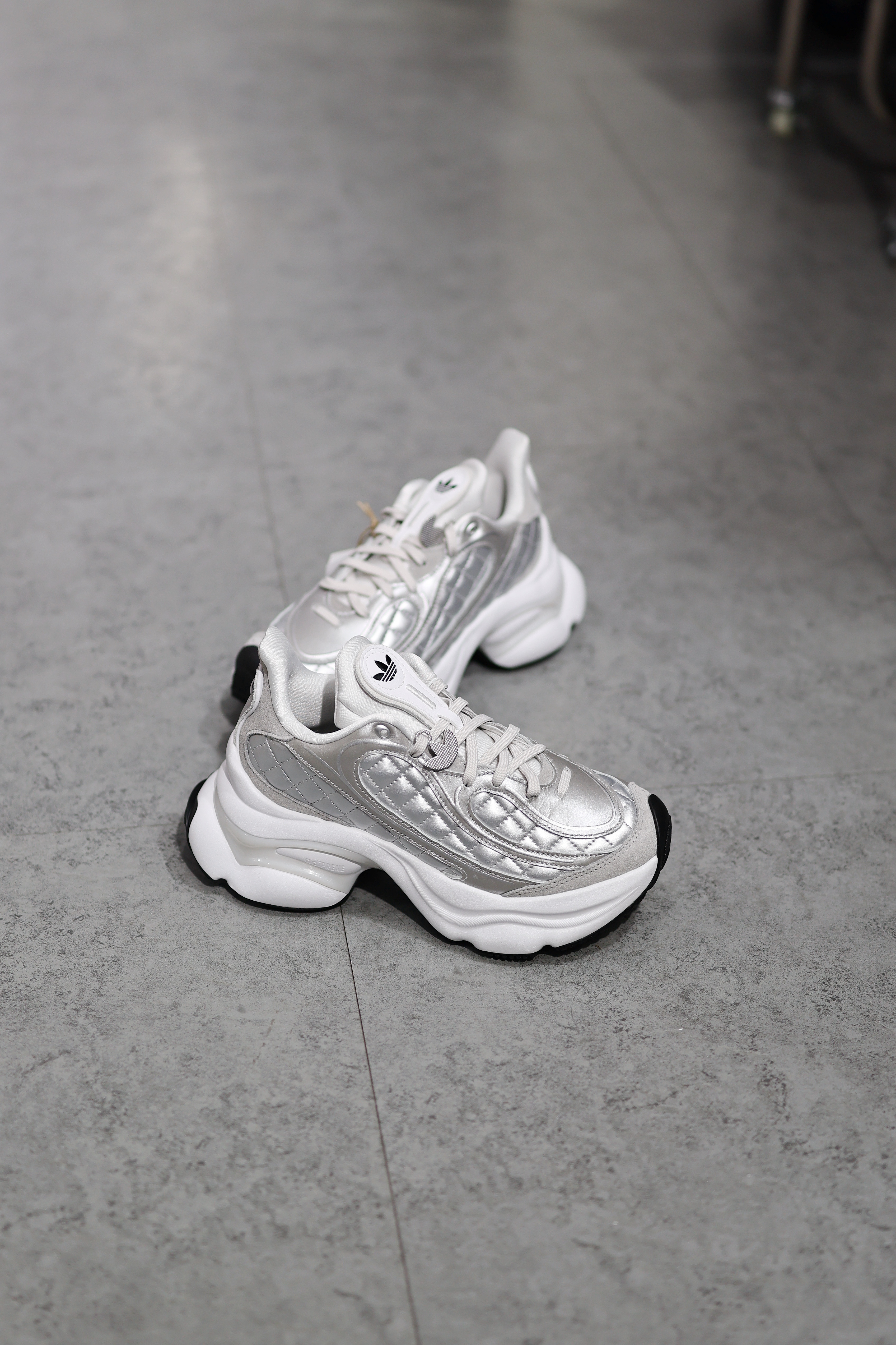 ADIDAS  Originals OZVENUZ ODS TN KJ3971小香風菱格紋老爹鞋