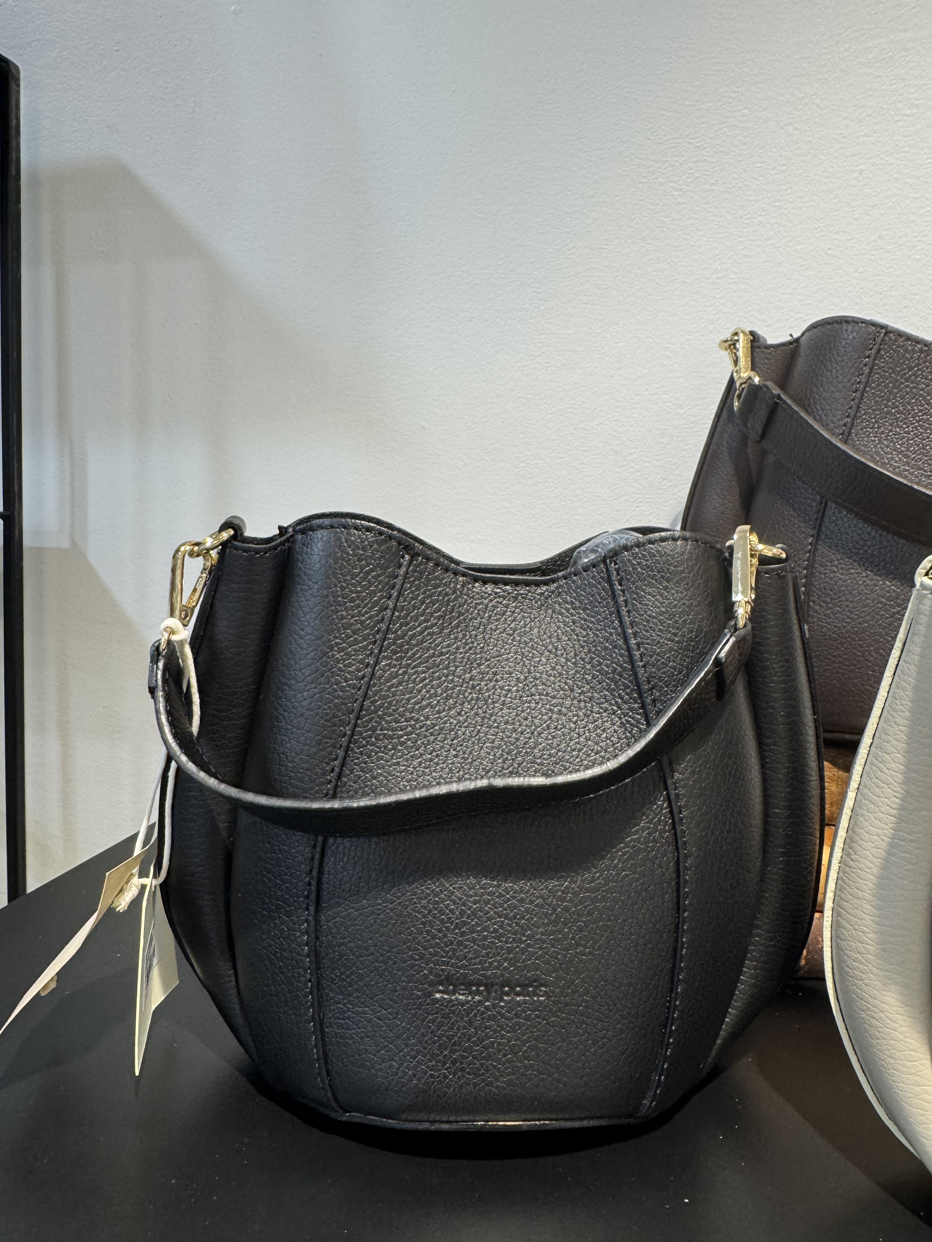 Cherry Paris Leather ODÉLIA - 4204 Black 黑色