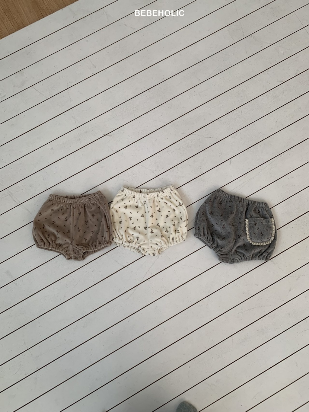 正韓春bebeholic 嫩嬰三色碎花短褲
