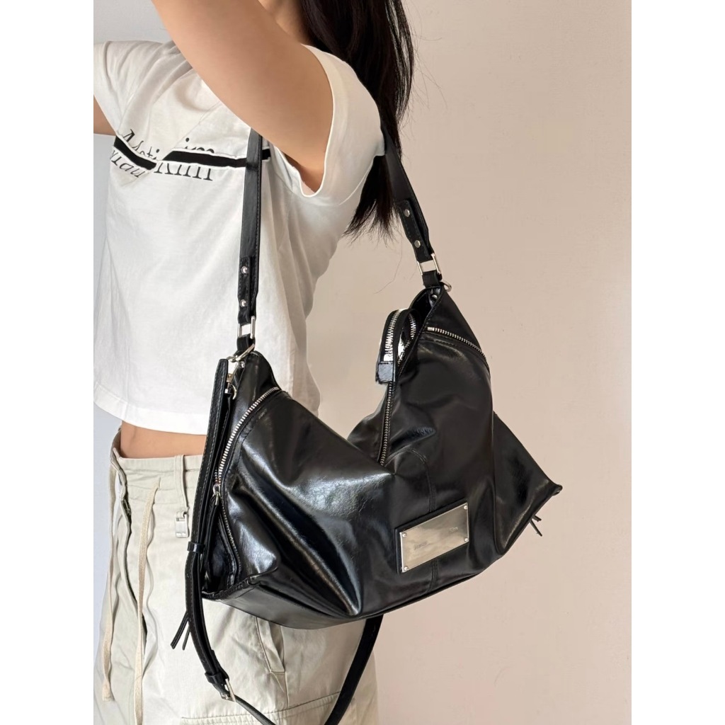 韓國 Matin Kim SIDE ZIPPER 肩背包 機車包