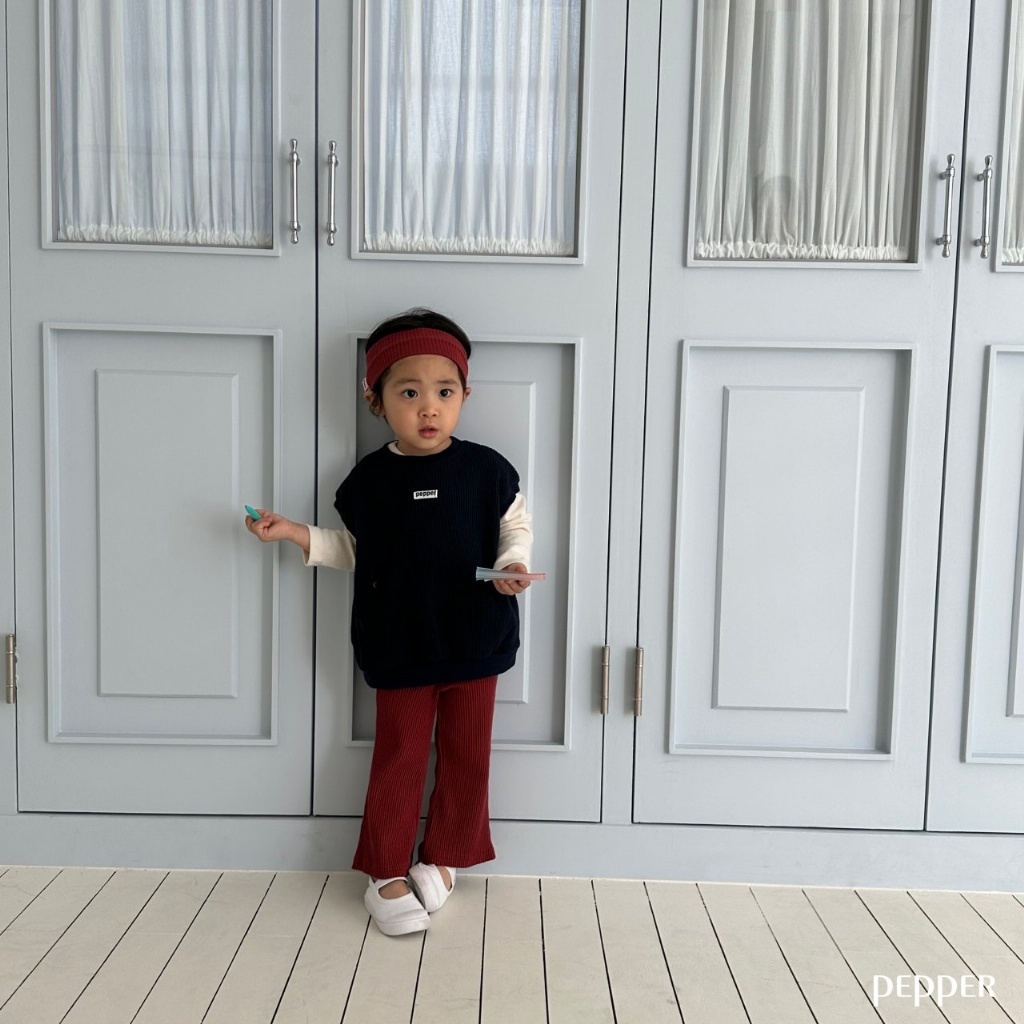 正韓春Pepper  兩色直抗條小喇叭褲