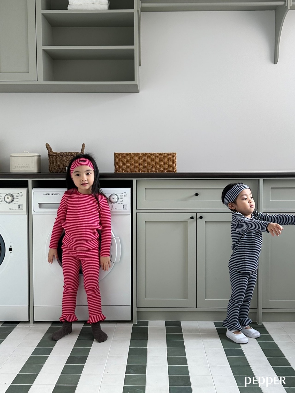 正韓春Pepper  兩色條紋上衣