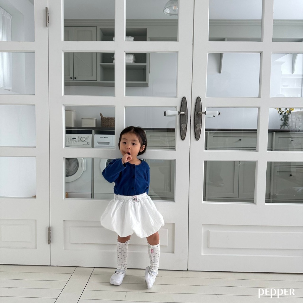 正韓春Pepper  兩色碎花木耳襪