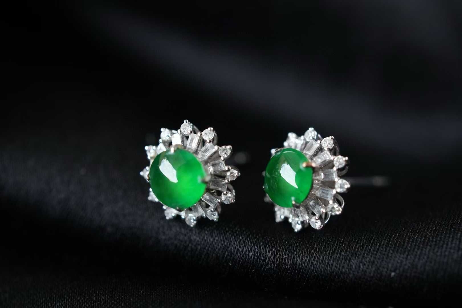 1882 翡翠高冰帝王綠耳釘