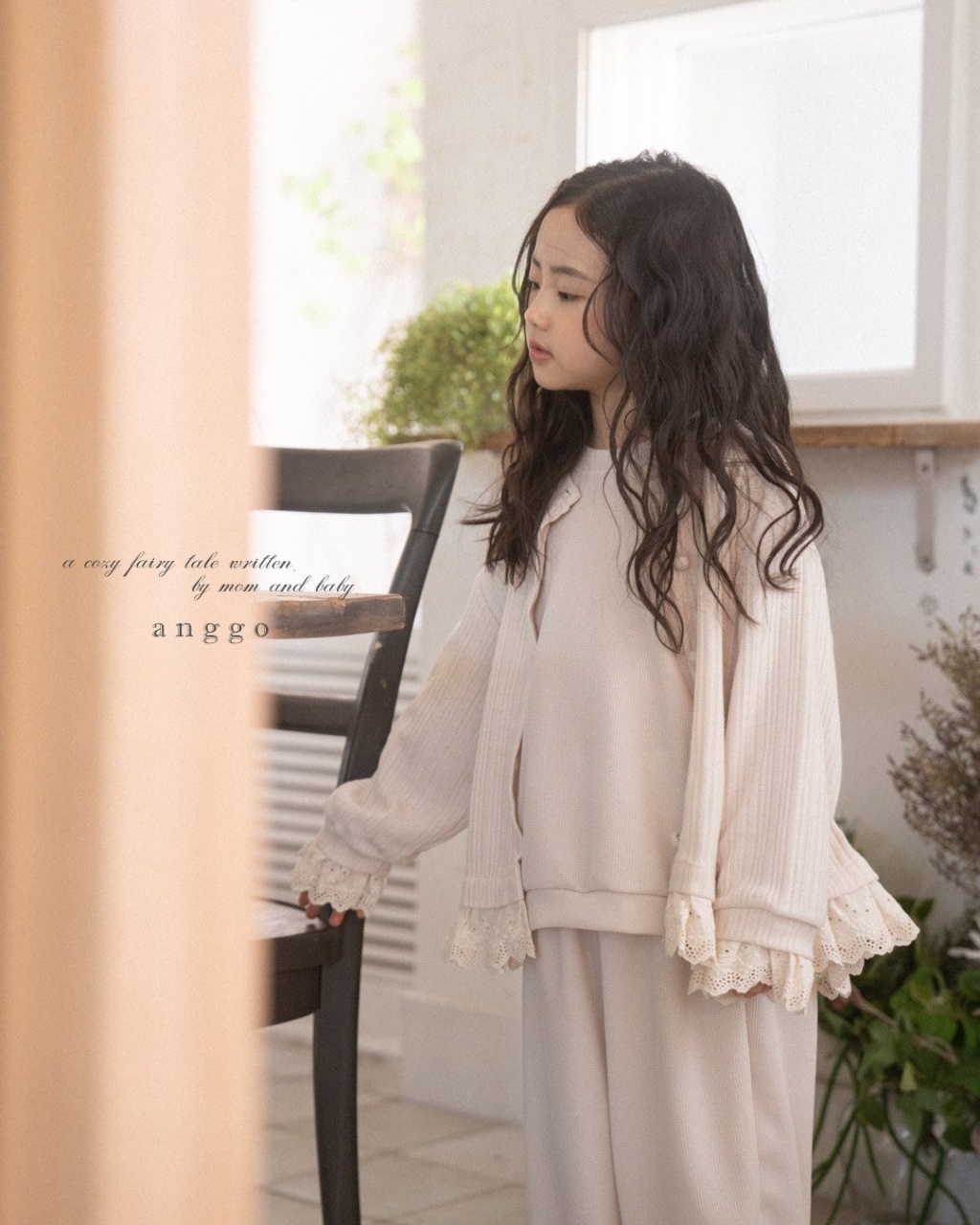 正韓春Anggo 三色優雅蕾絲上衣