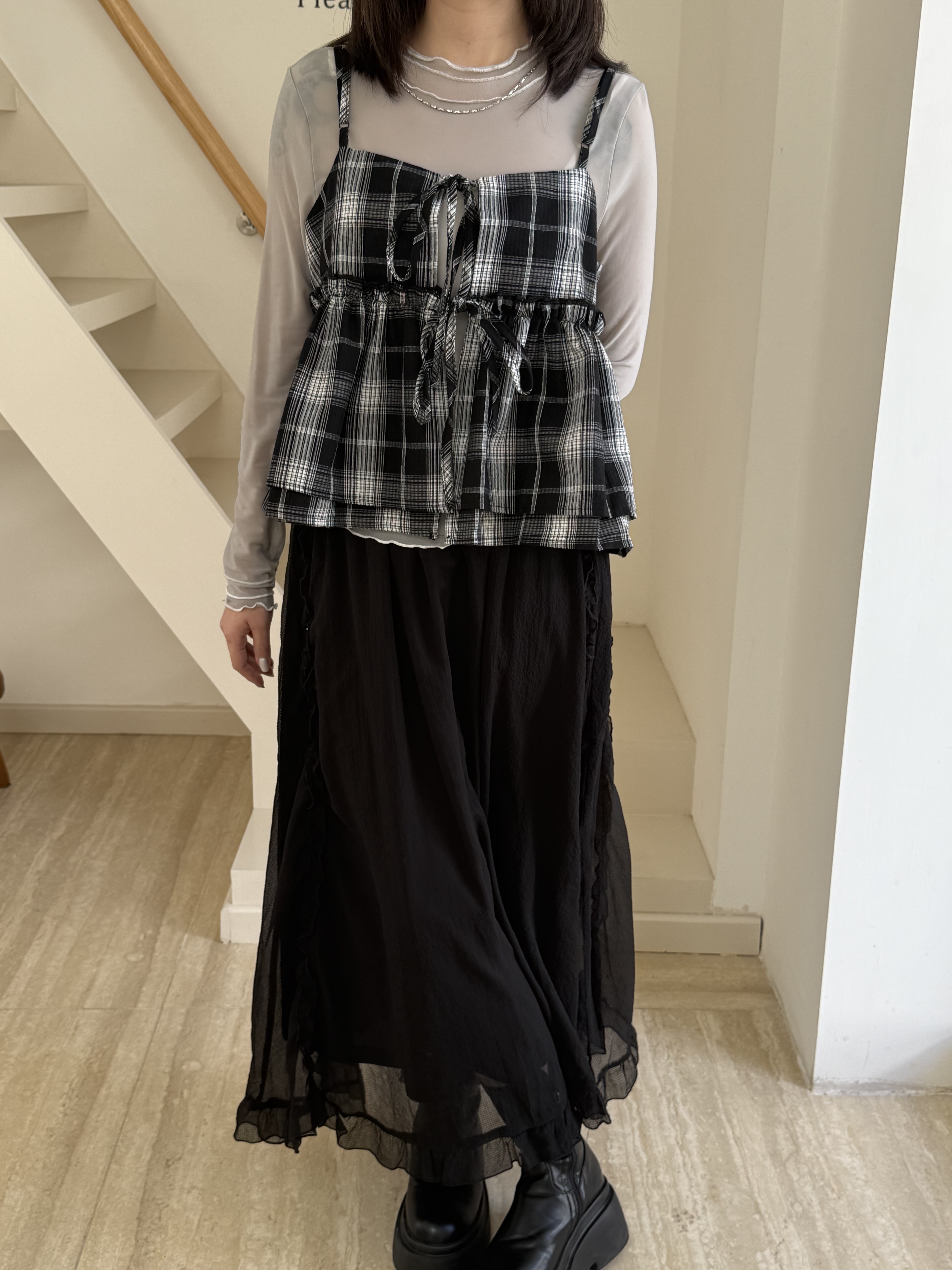 格子木耳邊綁帶小背心