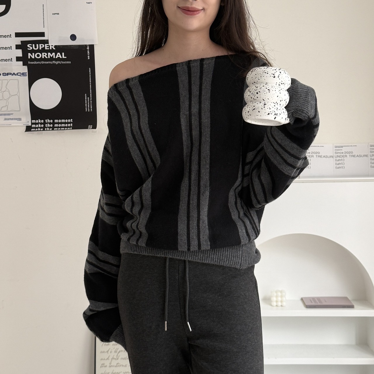 直條紋撞色斜肩領針織上衣 20298