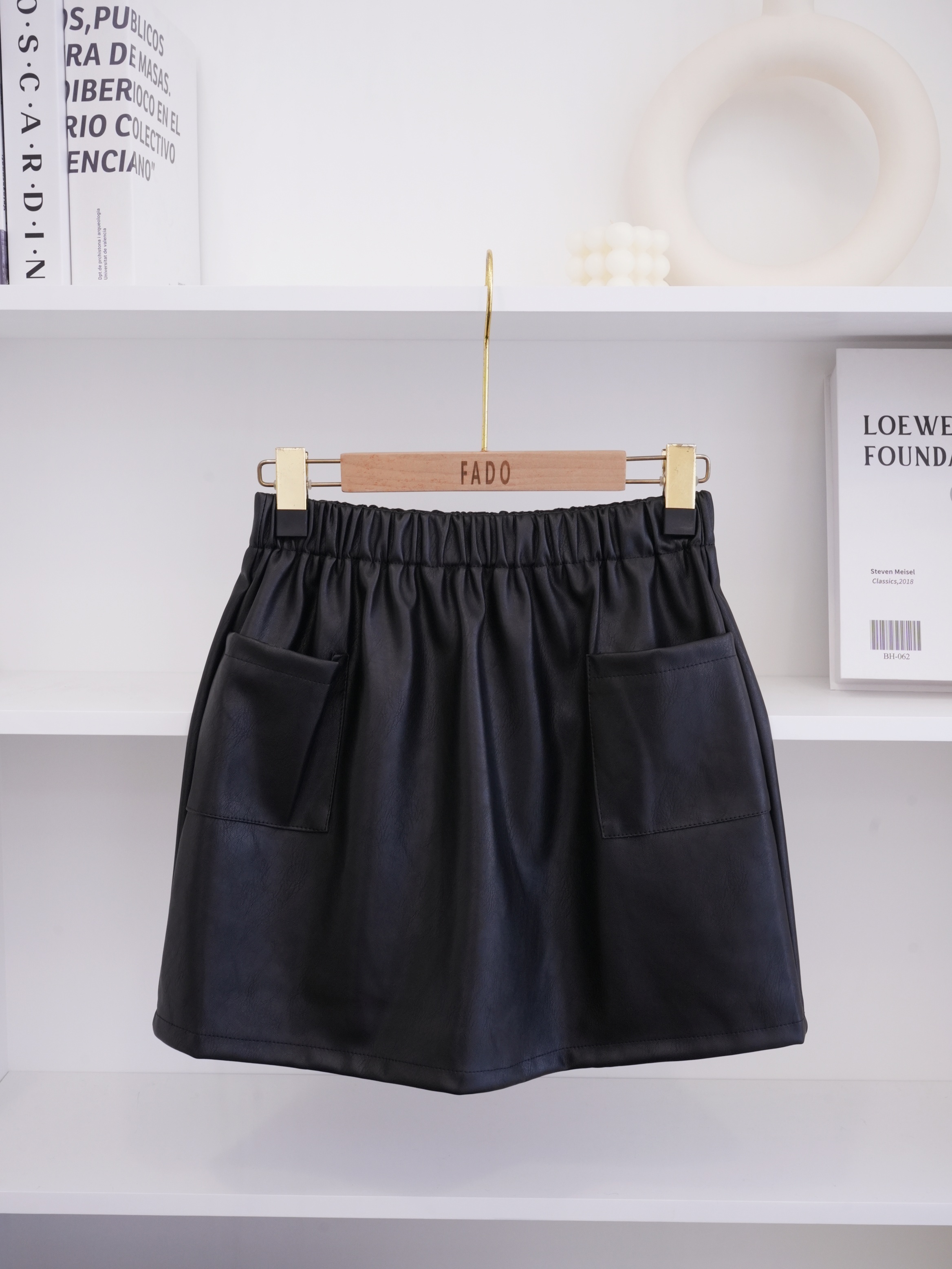 法朵Fado shop｜工裝口袋皮質褲裙 485A003 黑