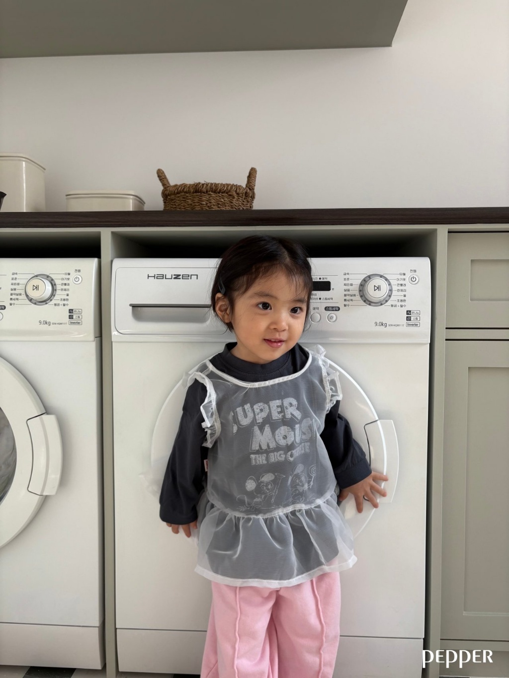 正韓春Pepper  搭配高手蕾絲罩衫