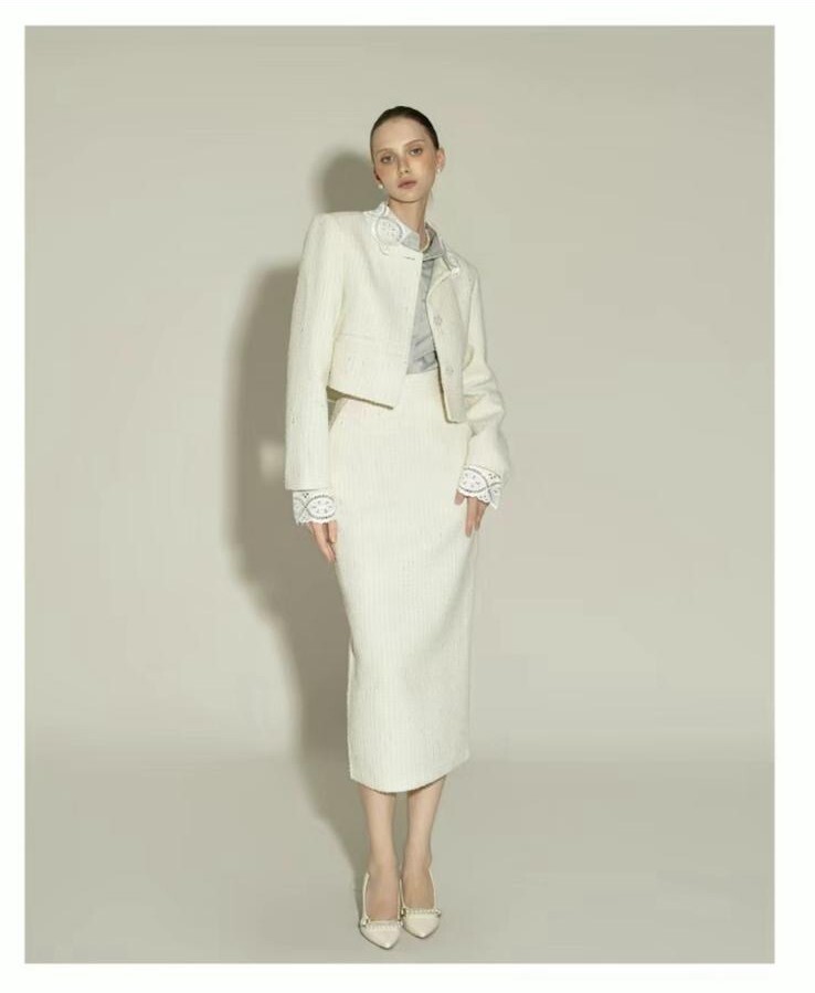 TA13  上身  胸38   長18   $899 (一口價)