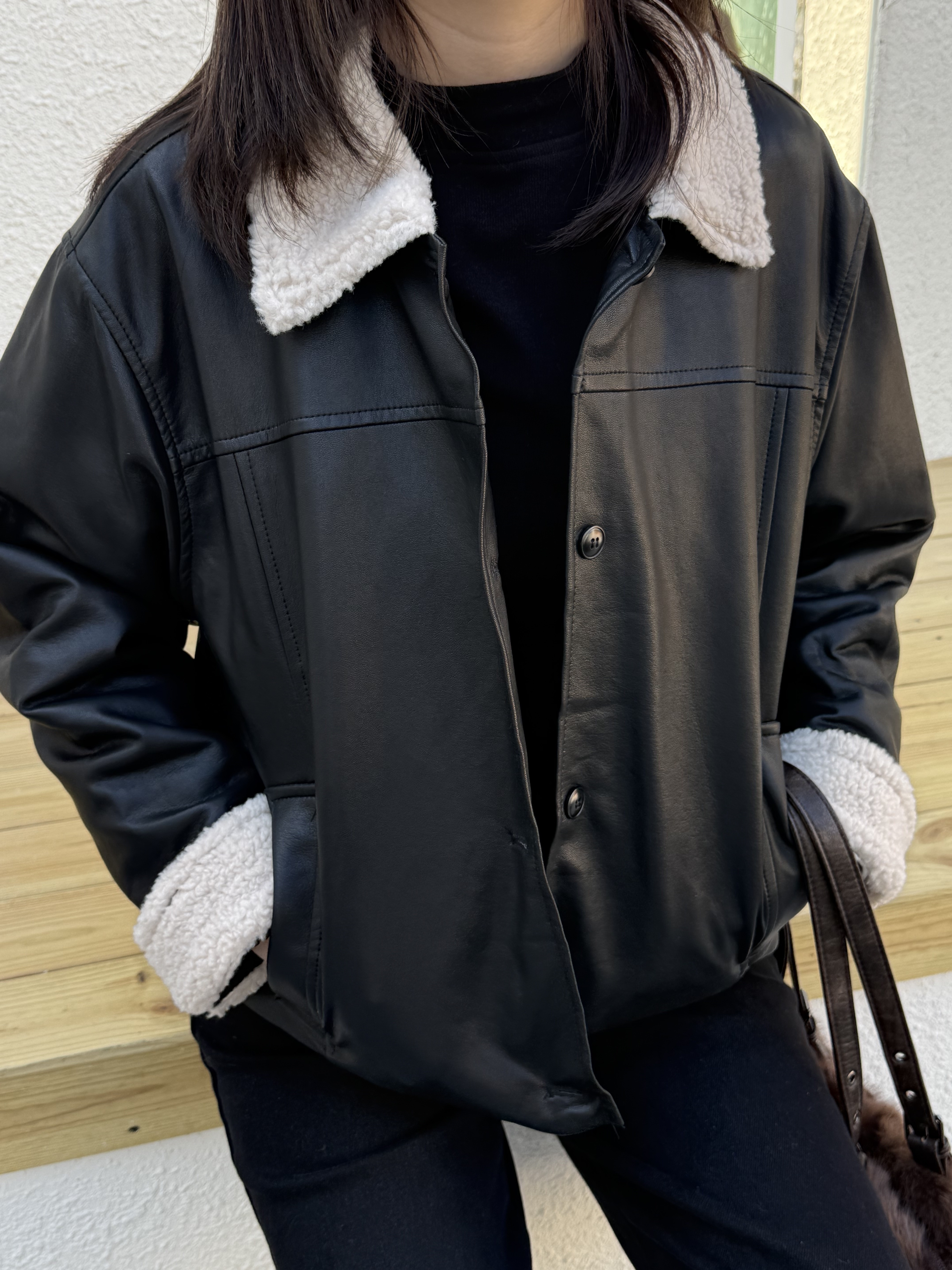 毛毛領鋪棉排釦皮外套