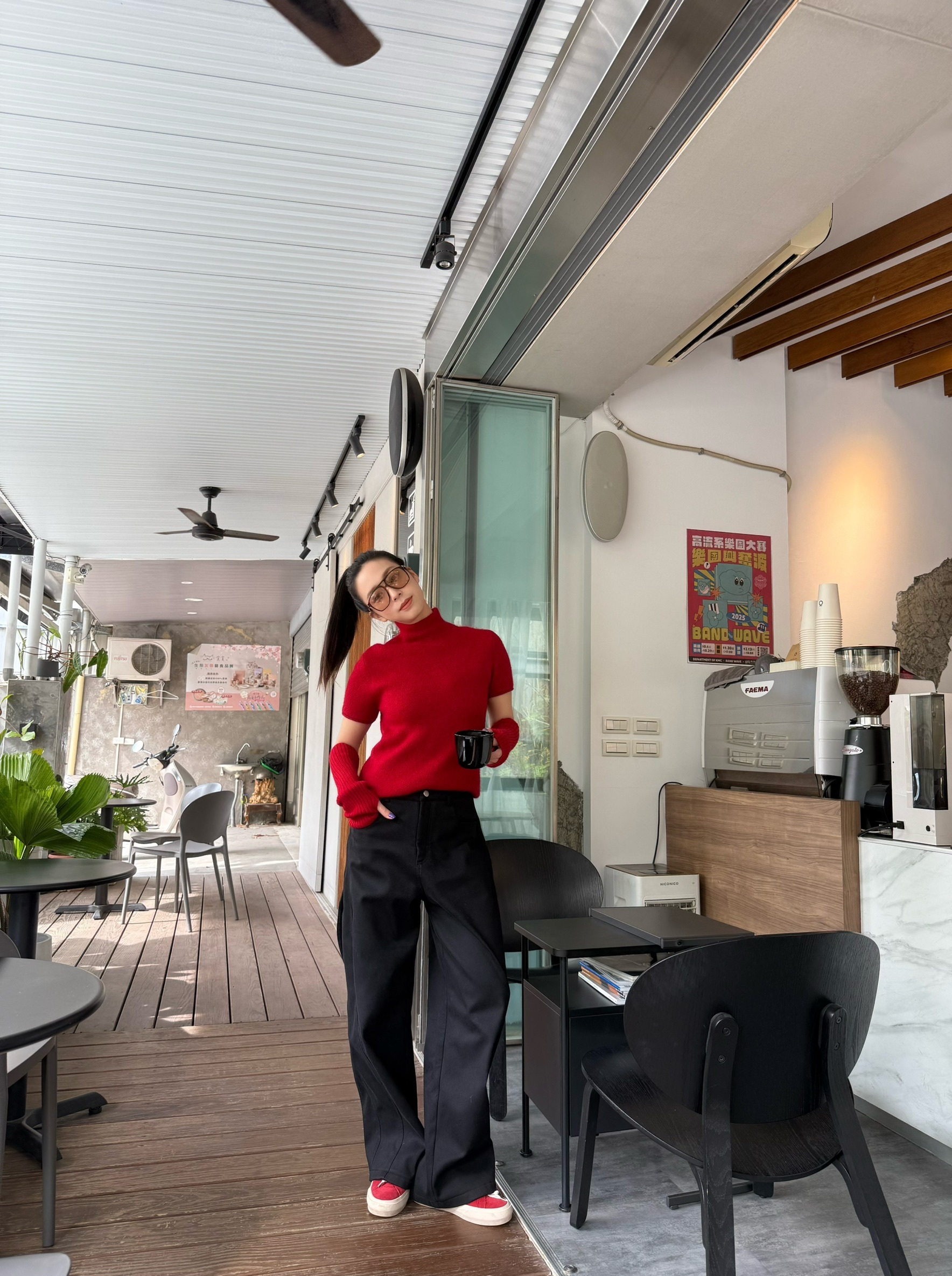 大紅立領水貂毛衣