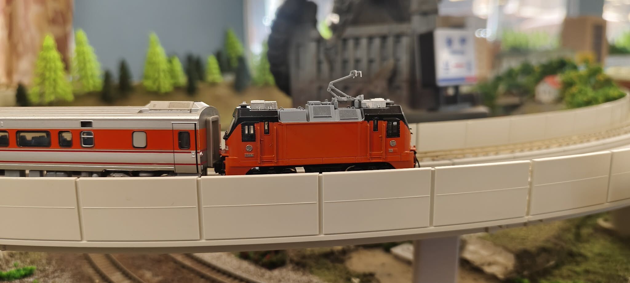 平行世界 N規 BE500電力機車 B-train套件