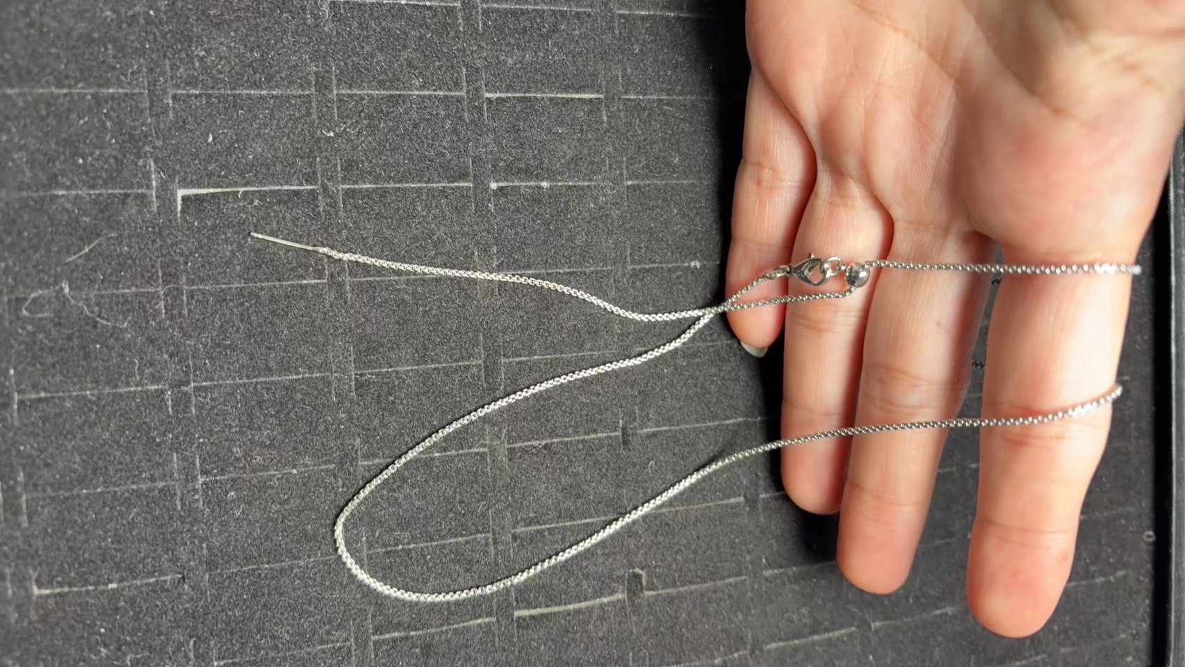 醫療鋼鍊 (可自行調整45-60 公分)